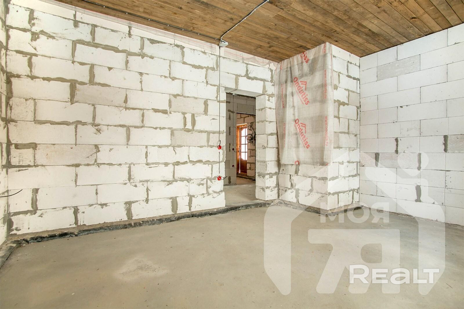 Недостроенный дом с участком 15 соток в Вилейке – další
