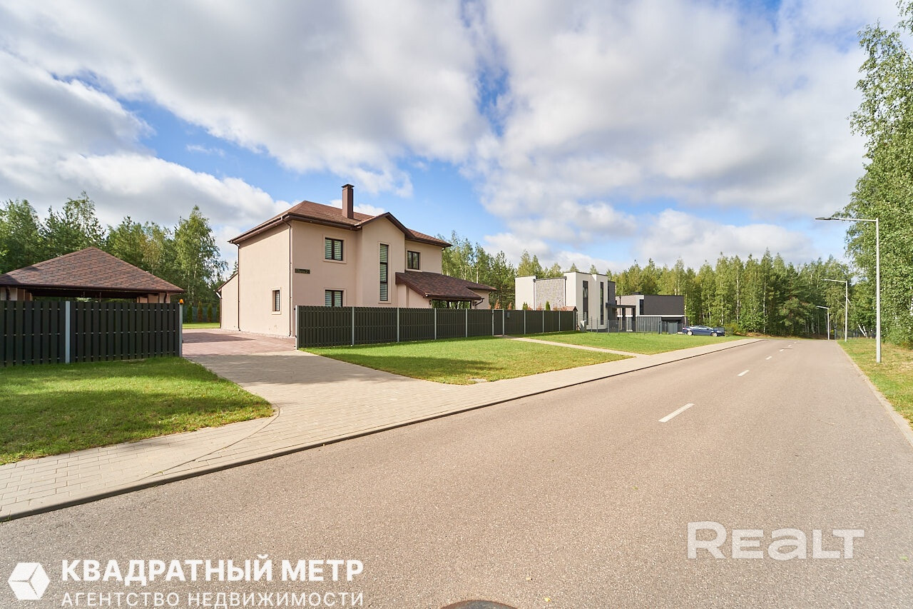 VIP-коттедж в Гольф Клубе (Зеленая Гавань) — лучший дом в столичном Беверли-Хиллз. - Więcej