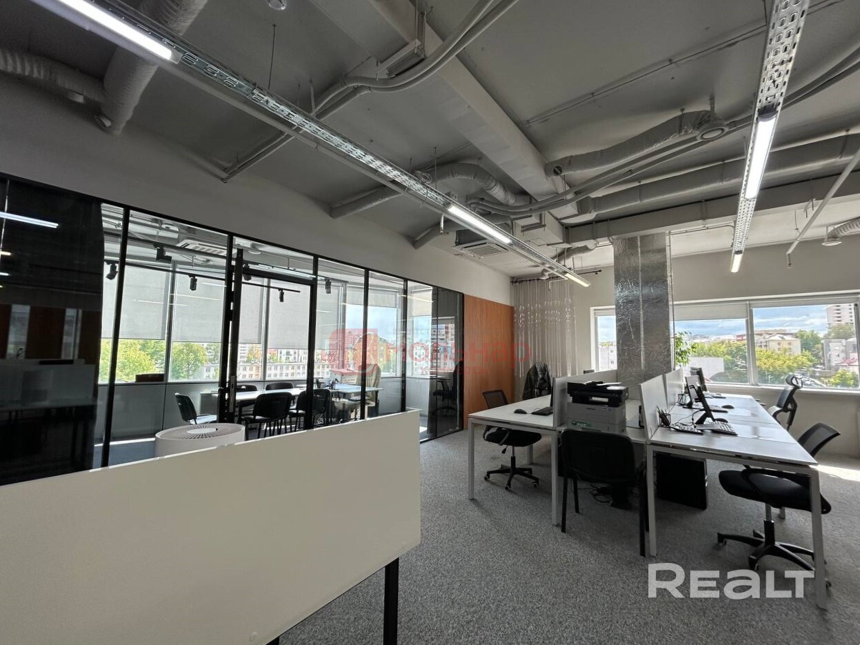 Аренда офиса в Бизнес-центре Royal Plaza – pohled 3