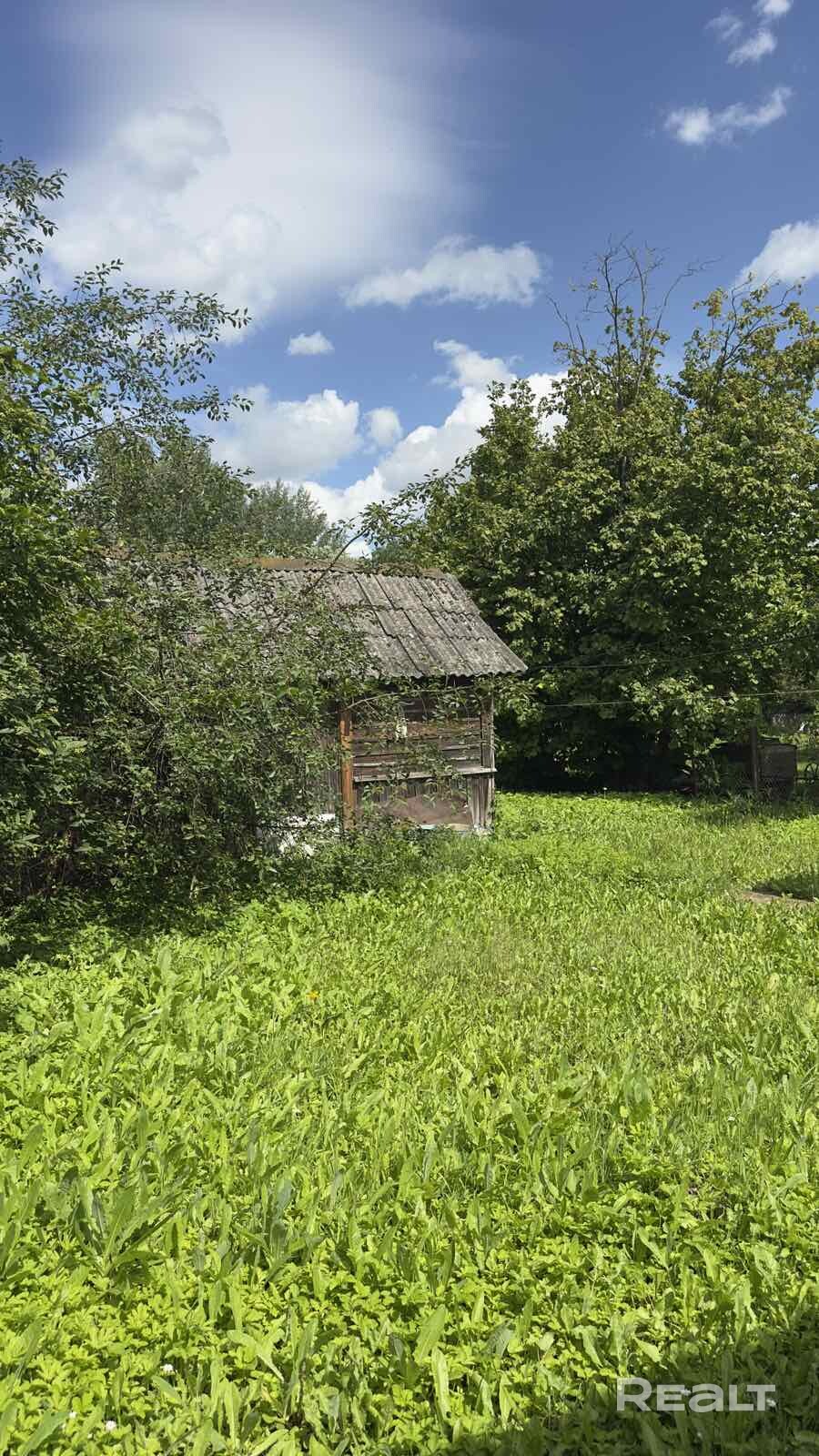 Продажа дома с отличным участком по адресу : Слуцк ул.1-е августа д.33. - Więcej