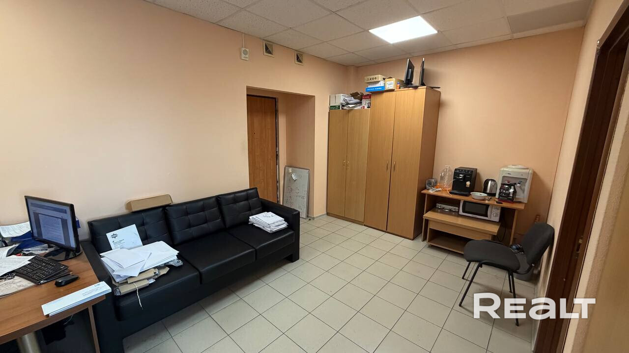 Продажа небольшого офиса в БЦ на ул. Тимирязева, 65Б (14 этаж). Площади — 35,4 м² . Современное помещение с арендаторами. Обязательное условие - покупка машино места (6 тыс в эквиваленте); Качественная отделка, вентиляция, отопление, пожарная сигнализация. Высокий трафик, рядом остановки и парковка. Отличный вариант для инвестиций. - Ansicht 3