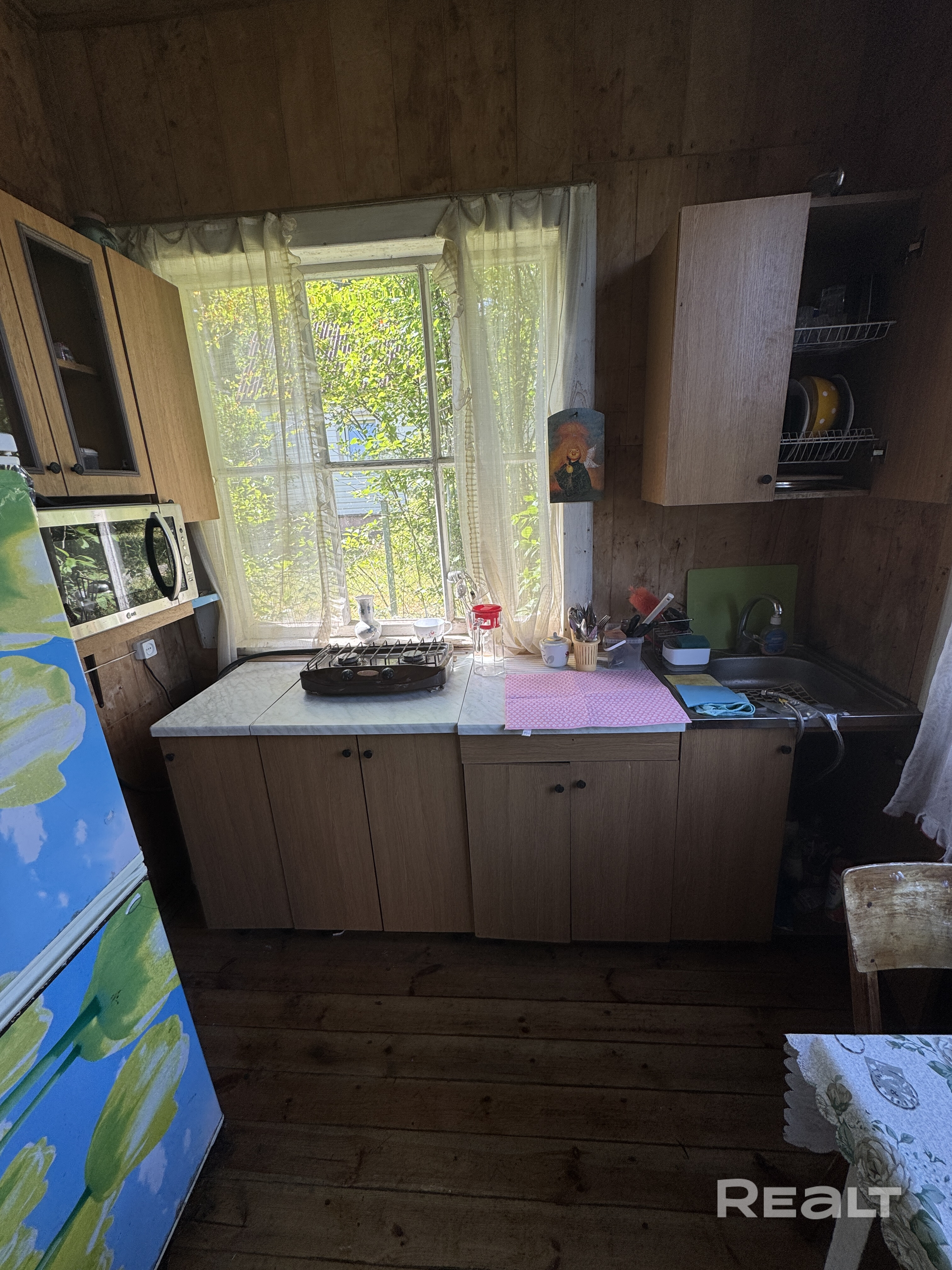 Летний домик. На участке расположен сарай и туалет. Вода на участке сезонная. До леса около 25 метров. - Widok 4