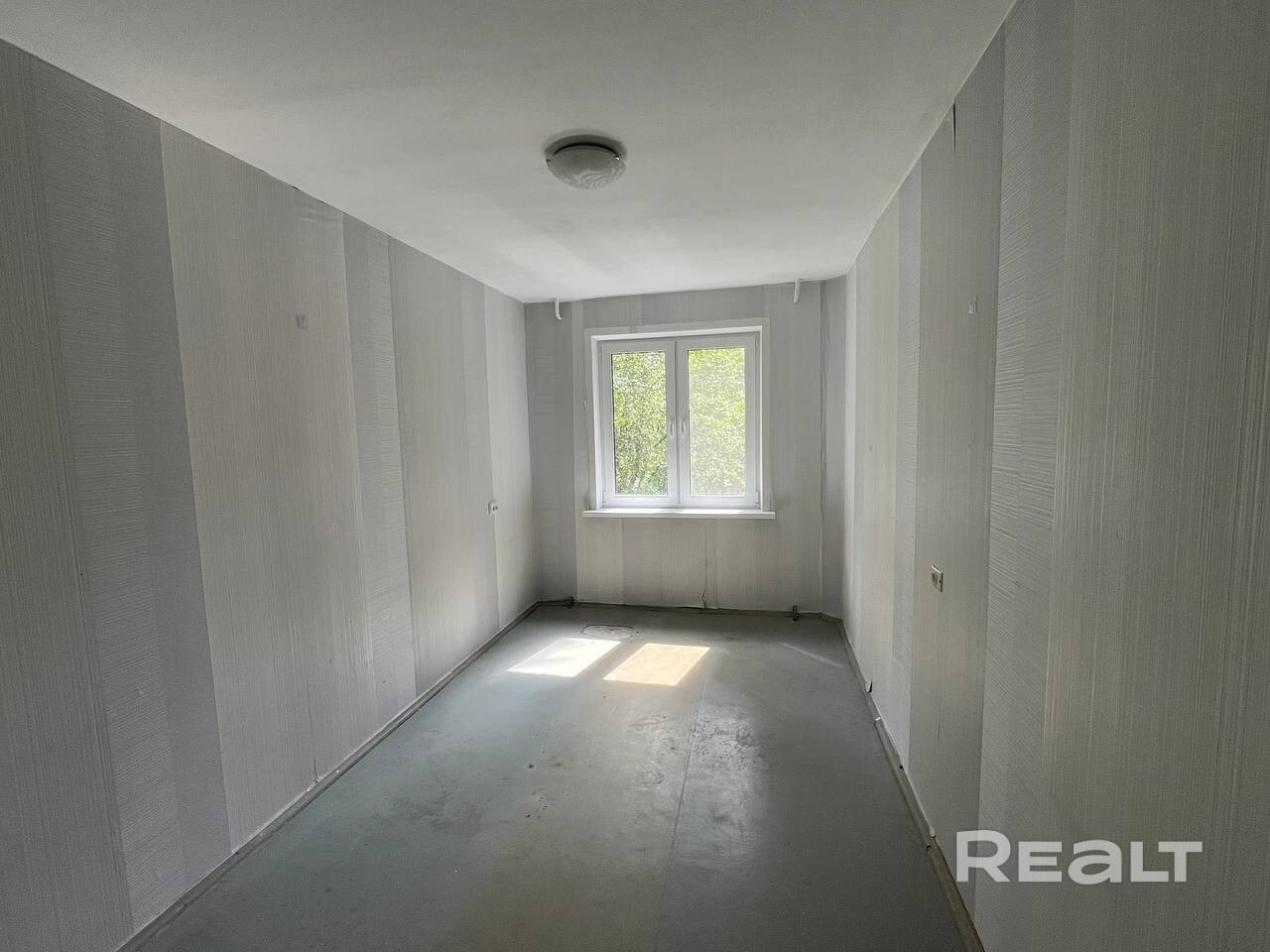 Продам 2-х комнатную квартиру по адресу: г. Минск, ул. Якубовского, д. 15. к. 1. Отличное месторасположение, развитая инфраструктура. - Más