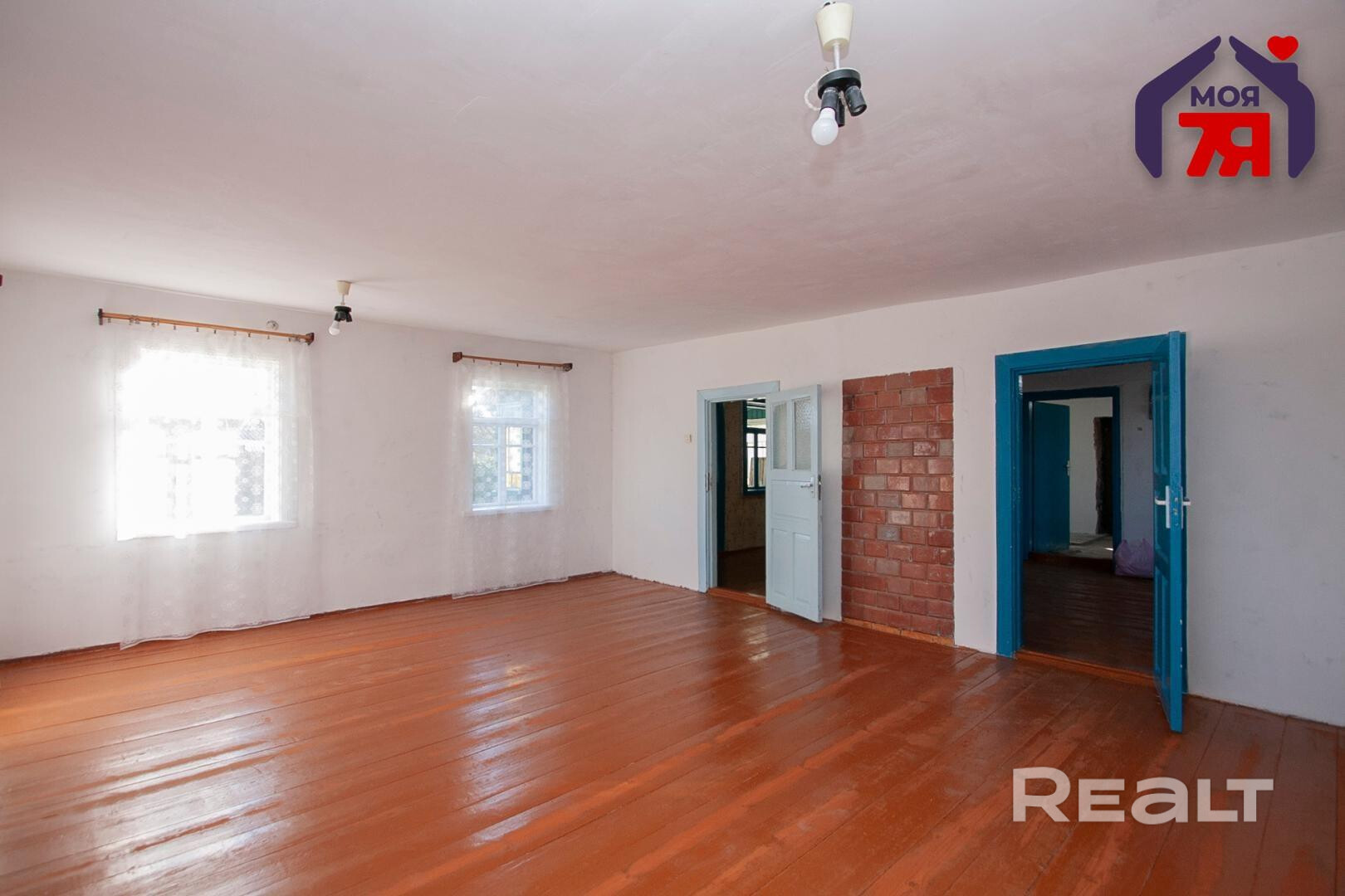 Просторный бревенчатый дом на участке 25 соток - Mehr