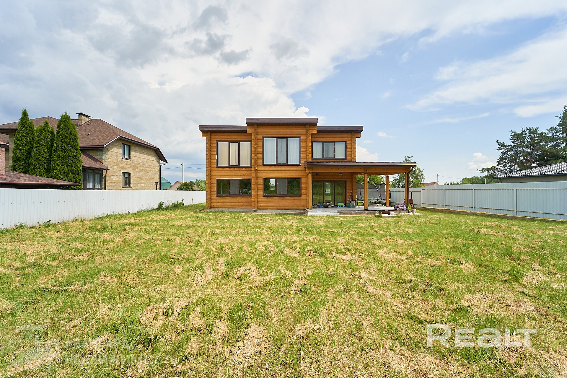 Коттедж деревянный с полностью готовым современным ремонтом! - Ansicht 4