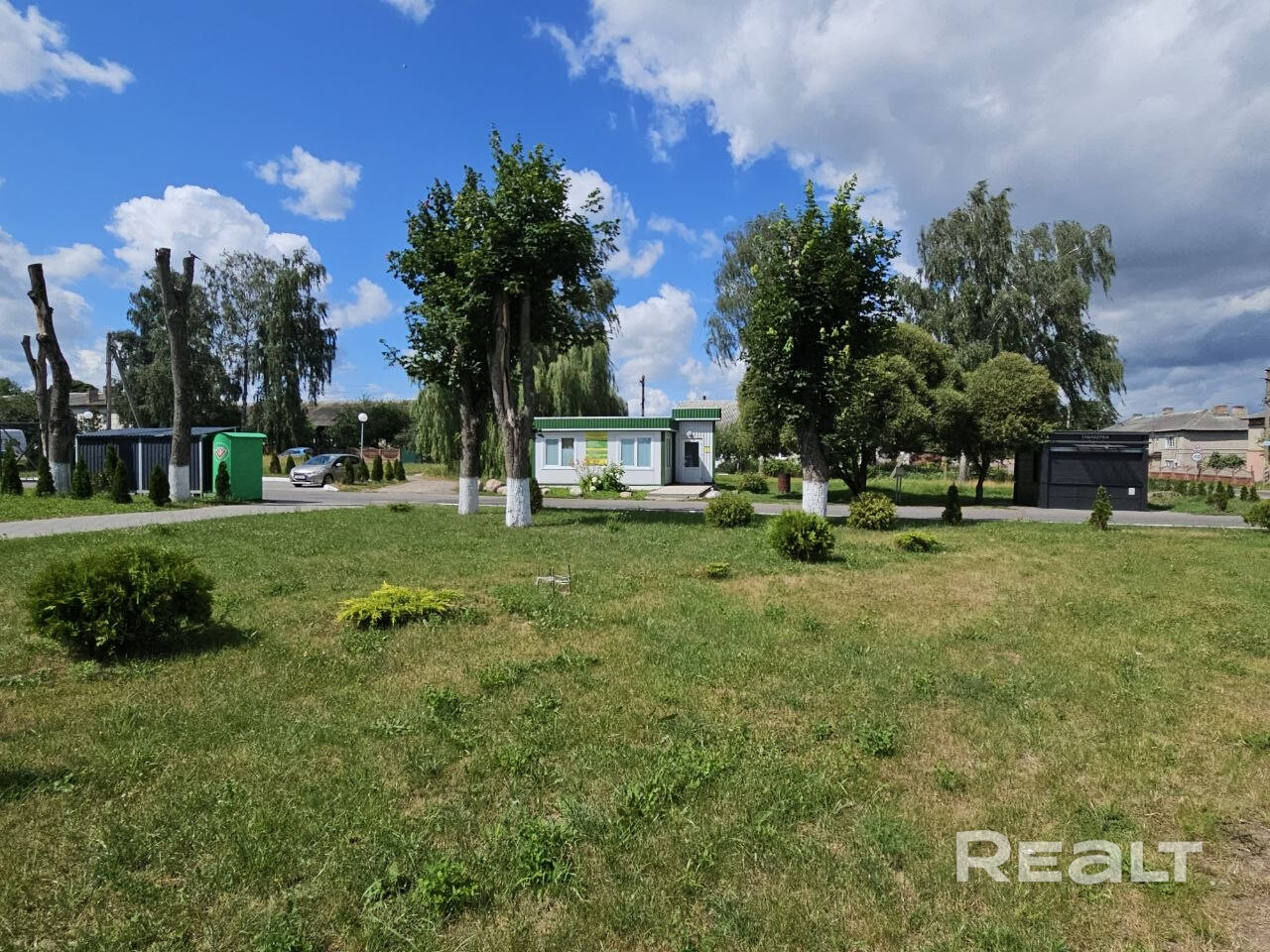 Продается дачный дом в очень живописном месте - садовом товариществе «Нива-3». Минская область, Пуховический район, Пережирский с/с, в 30 километрах от МКАД по руденскому направлению. Рядом - лес и река Свислочь (2.5 км). Продуктовый и строительные магазины в ближайшей деревне 2.5 км. - Widok 6