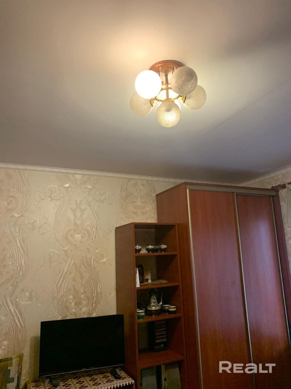 Уютная 1-комнатная квартира рядом с метро Спортивная, рядом парк, зеленая зона, с хорошим ремонтом, мебелью, кухней, бытовой техникой в том числе с посудомоечной машиной! На длительный срок, официально, по договору, предоплата за месяц плюс залог! - Vista 4