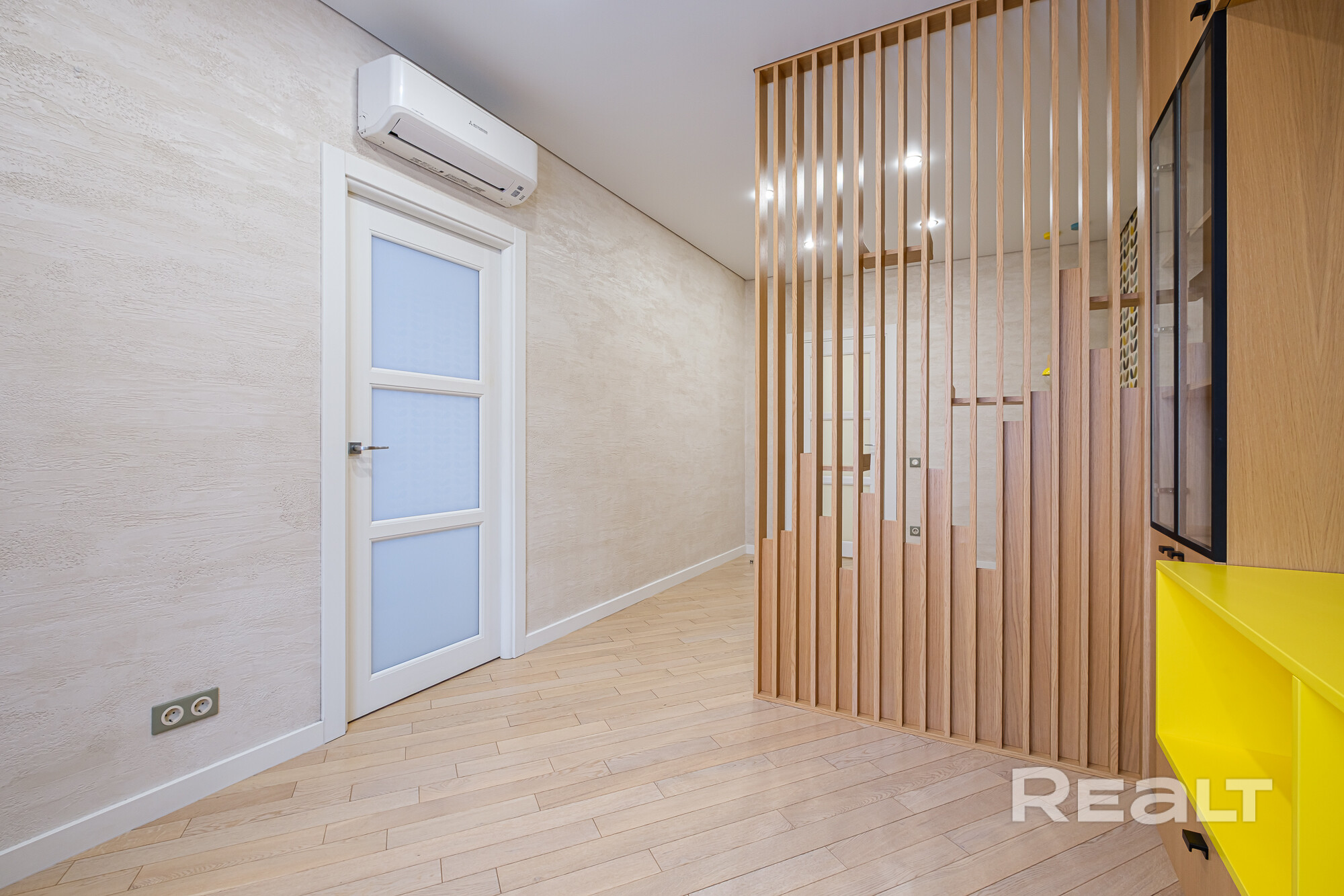В продаже трёхкомнатная квартира – pohled 6