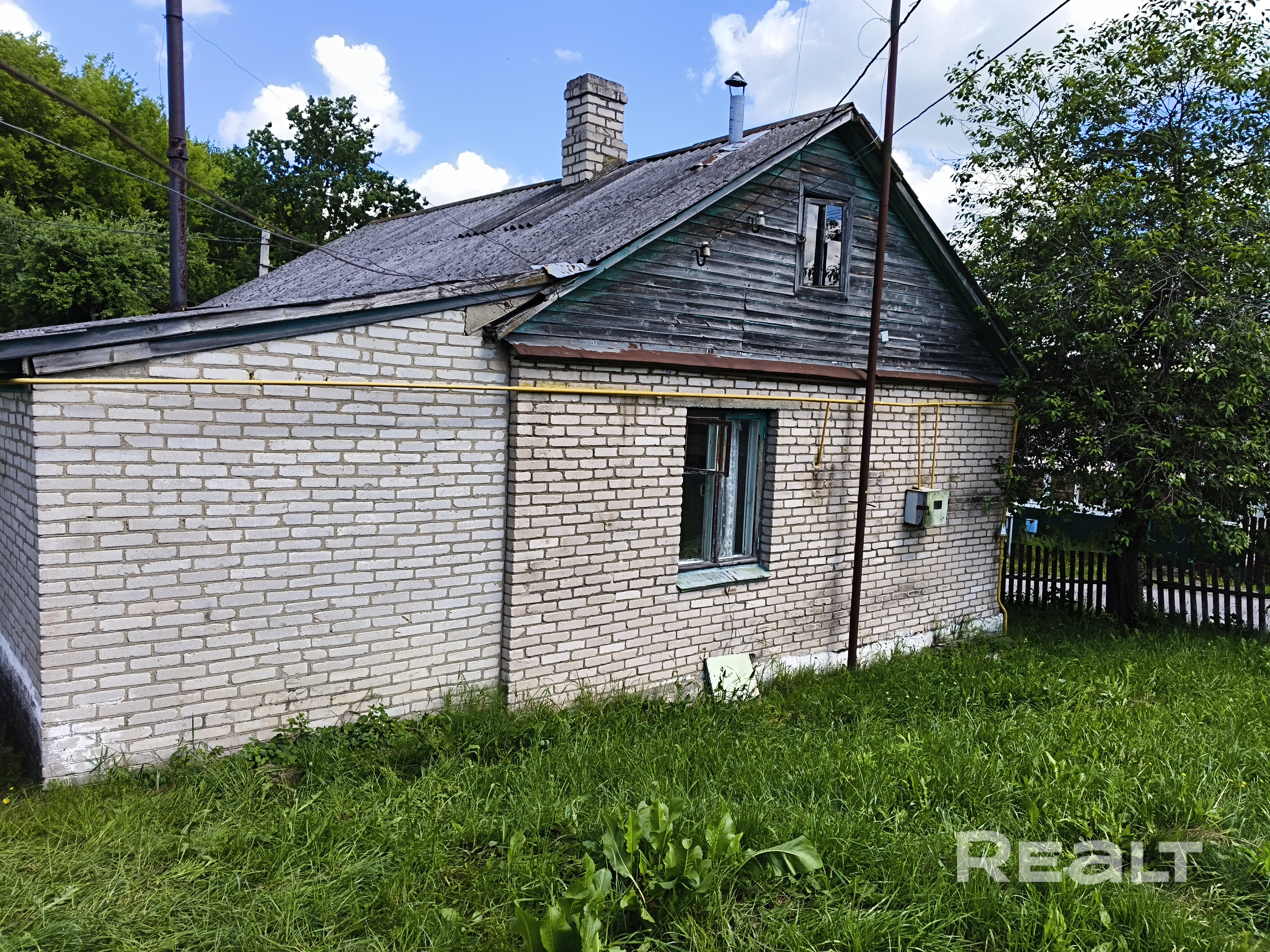 Продаётся дом в центре города с участком 11 соток. Данный объект недвижимости находится в частной собственности. Заинтересованных в просмотре и приобретении предварительно связываться по телефону. Посредников по продаже просьба не беспокоить! Торг уместен при осмотре! - Widok 4