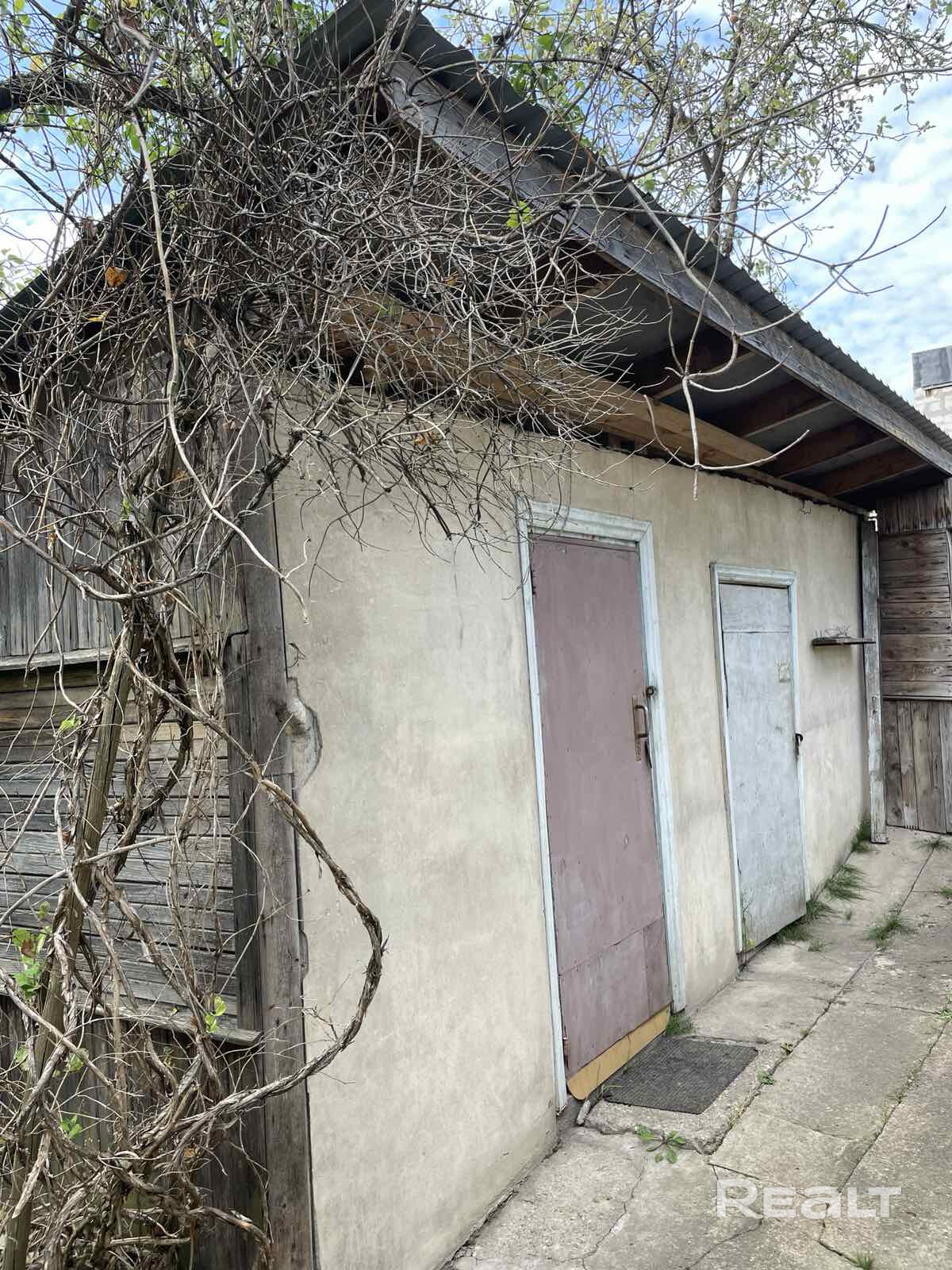 Продается участок 6 соток, всего 4 км. от МКАД, с блочно-каркасным садовым домиком с капитальным фундаментом и подвалом, площадью 26 м2, пристройка 19 м2 в С/Т «Текстильщик-1», Минский район, Мядельское направление. - Więcej
