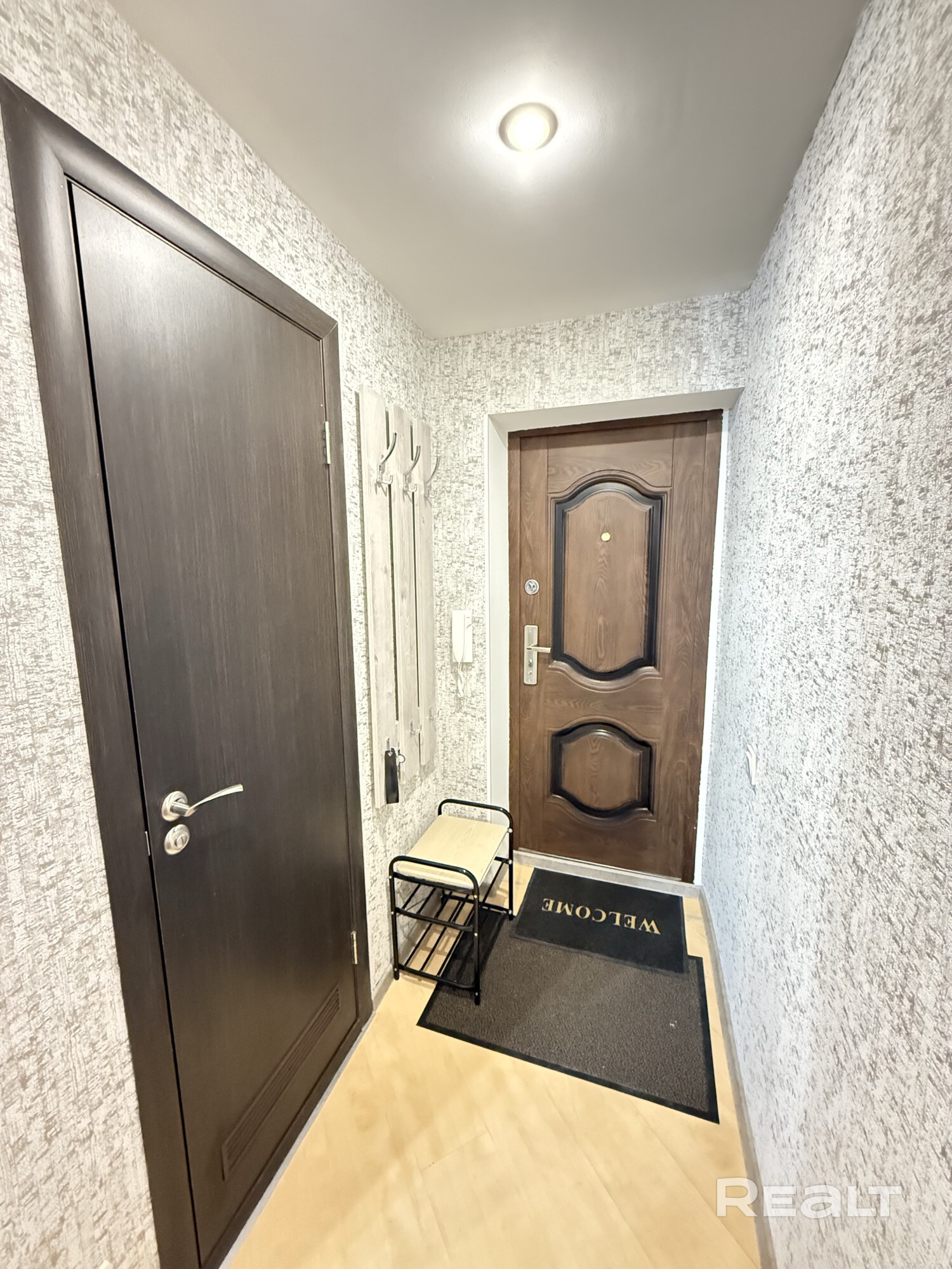 Квартира готова к проживанию (мебель техника). Все в шаговой доступности. Сдается на длительный срок. Прописан 1 человек. - Ansicht 4