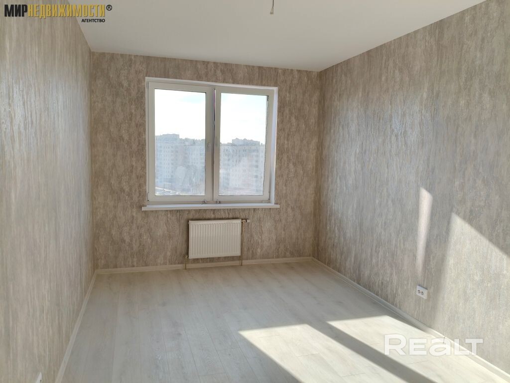 Трёхкомнатная квартира ул.Притыцкого, д.25Б – pohled 3