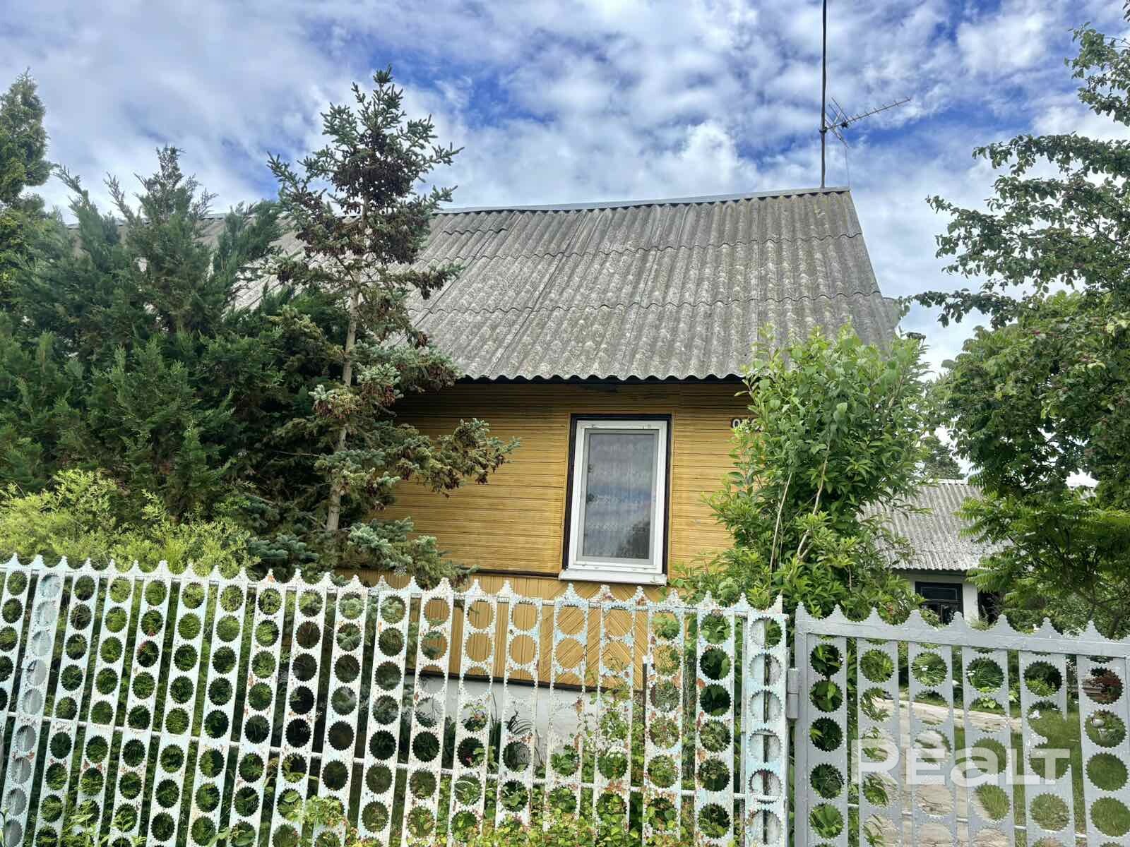  98.7 м2