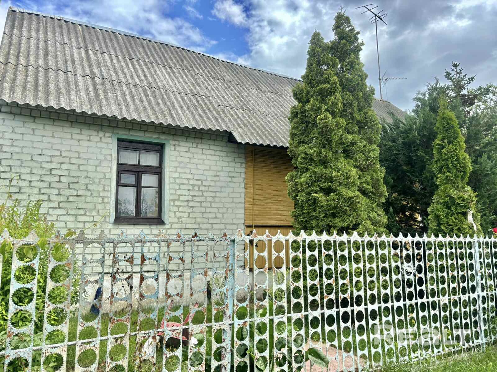  98.7 м2