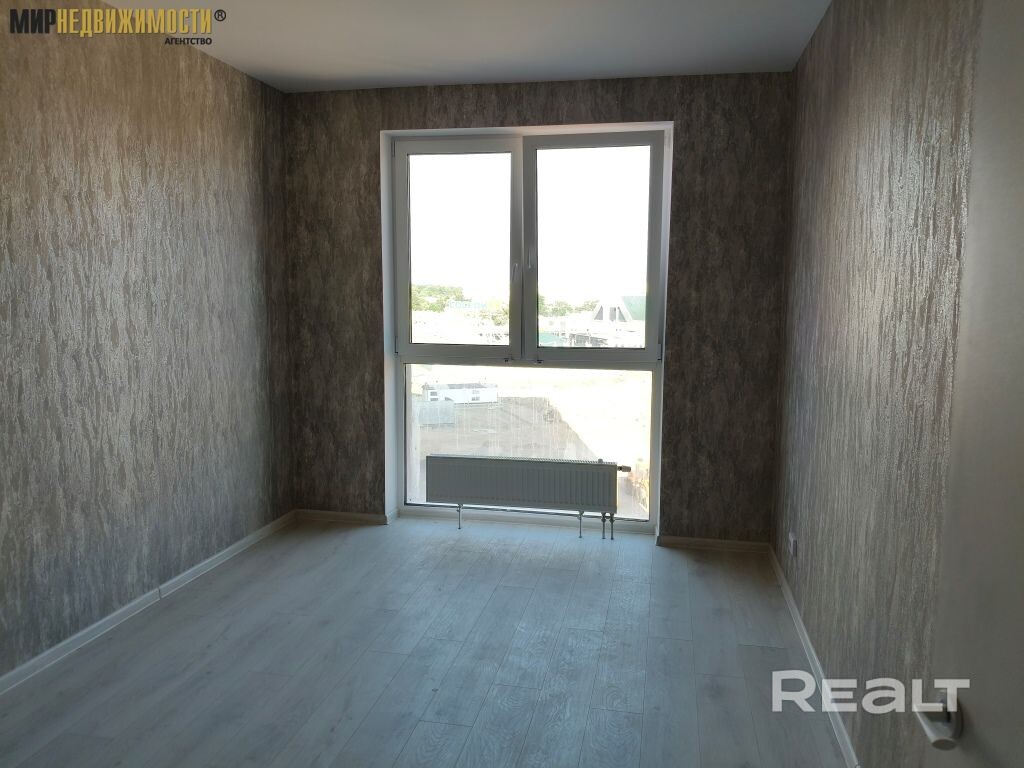 Трёхкомнатная квартира ул.Притыцкого, д.25Б – pohled 5