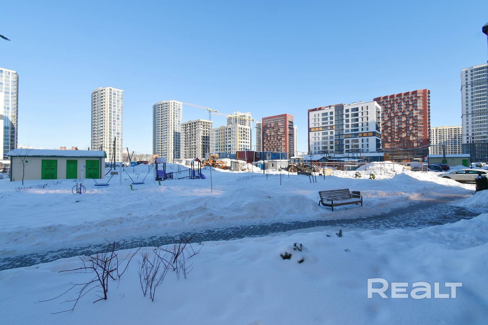 Трехкомнатная квартира с собственным крыльцом и потолками 3,5 м. Лученка, 19 - Aanzicht 6