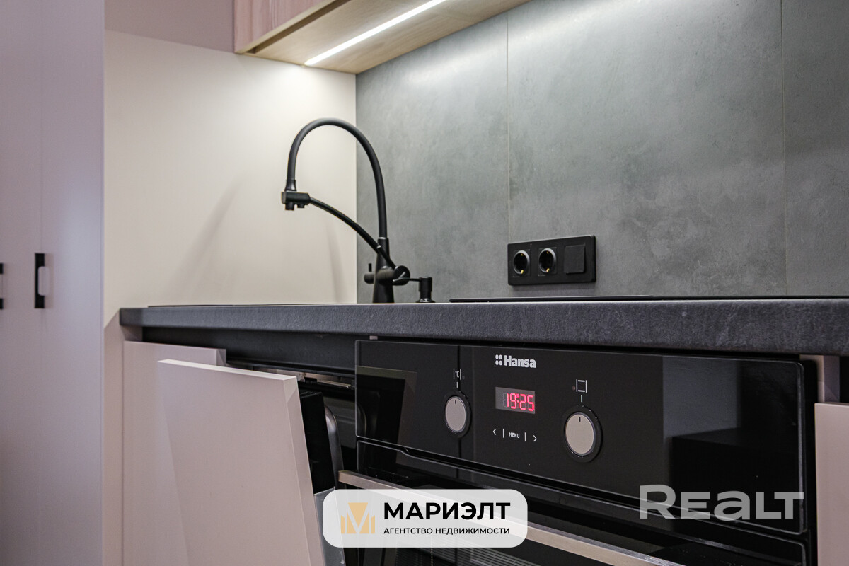 Продается квартира- студия с современным ремонтом в новостройке 2023г. в ЖК Minsk World. – pohled 4
