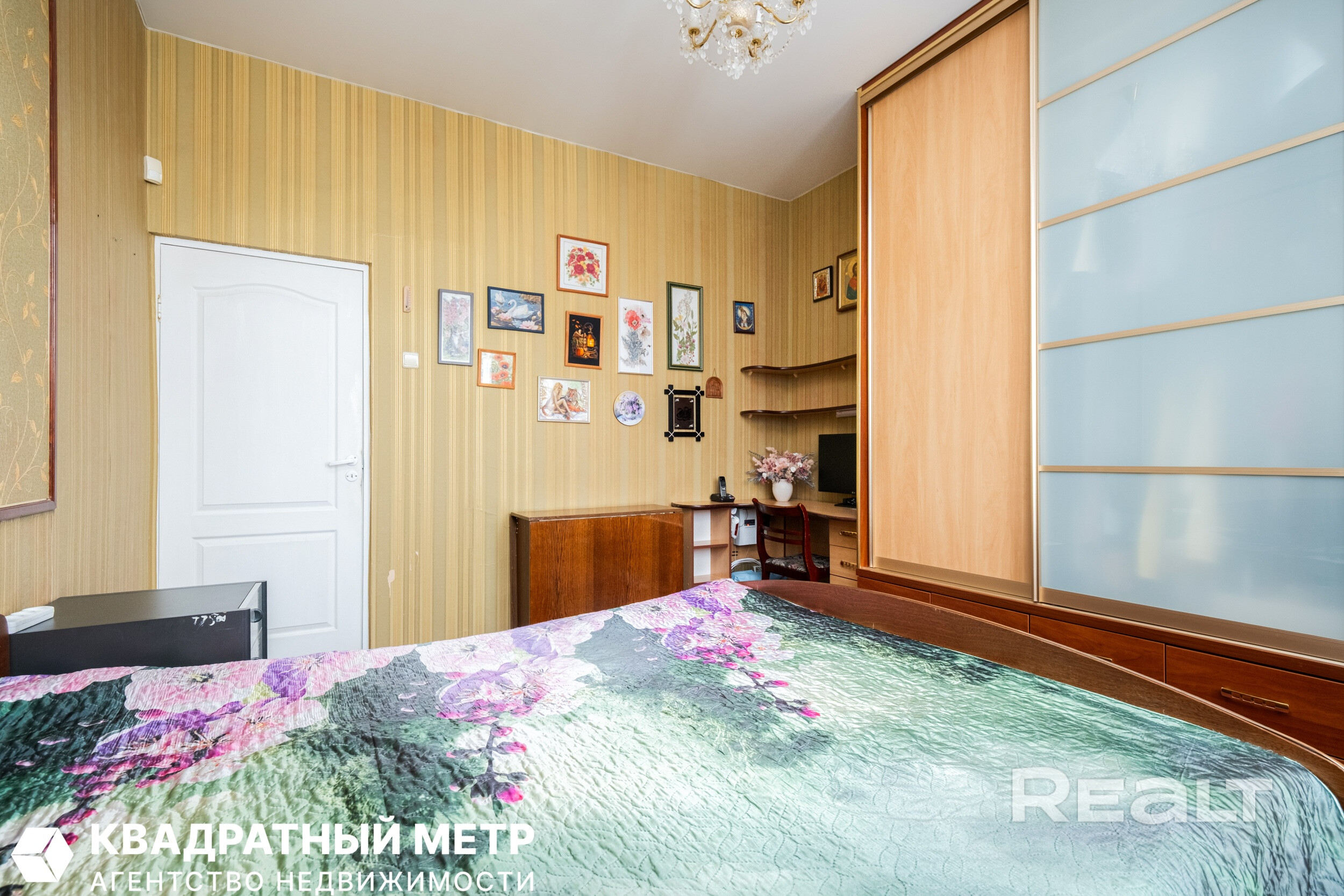Продается 3-комнатная квартира (сталинка) по ул. Романовская Слобода, 24 возле метро – pohled 6