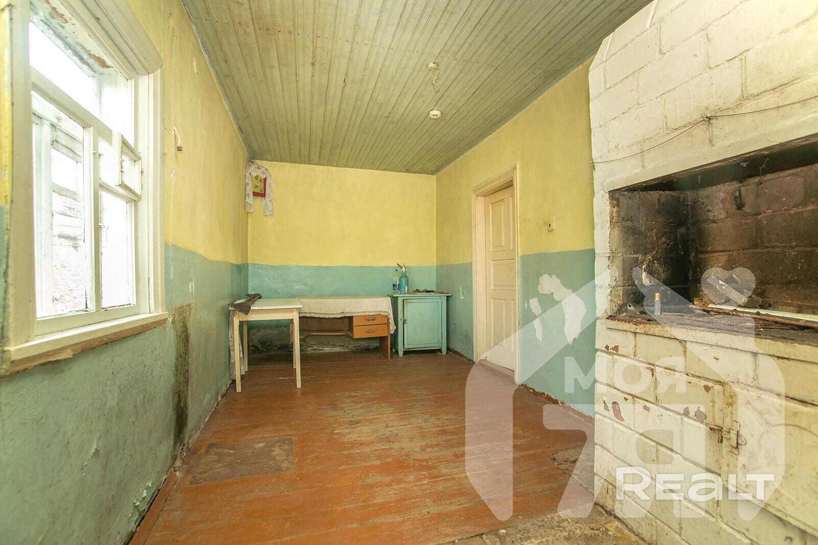 Дом с блочным гаражом на 25 сотках в центре аг. Лебедево. - Mehr