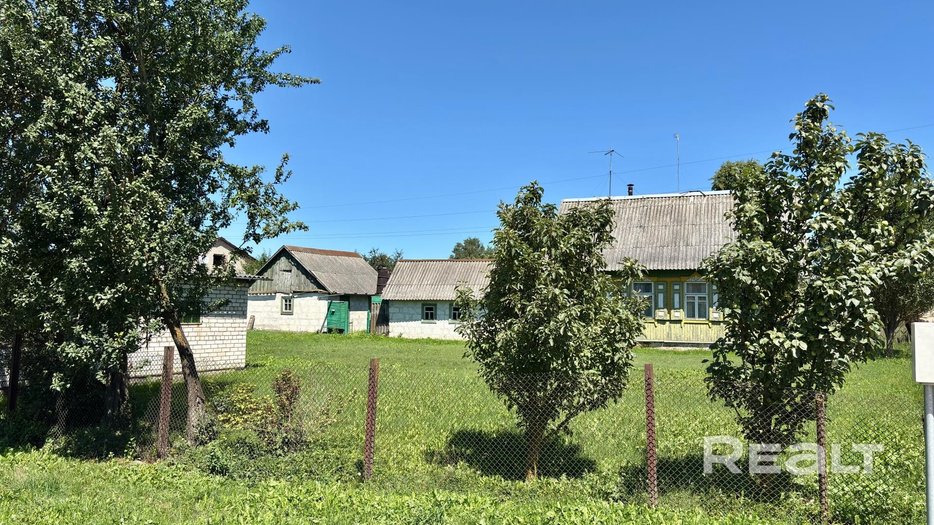  74.5 м2