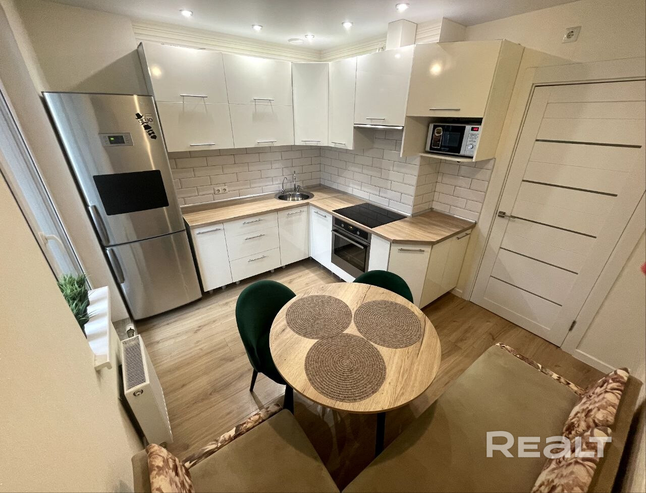 Просторная 1-комнатная квартира (46 м²) с отличным ремонтом в Лошице! - Widok 3