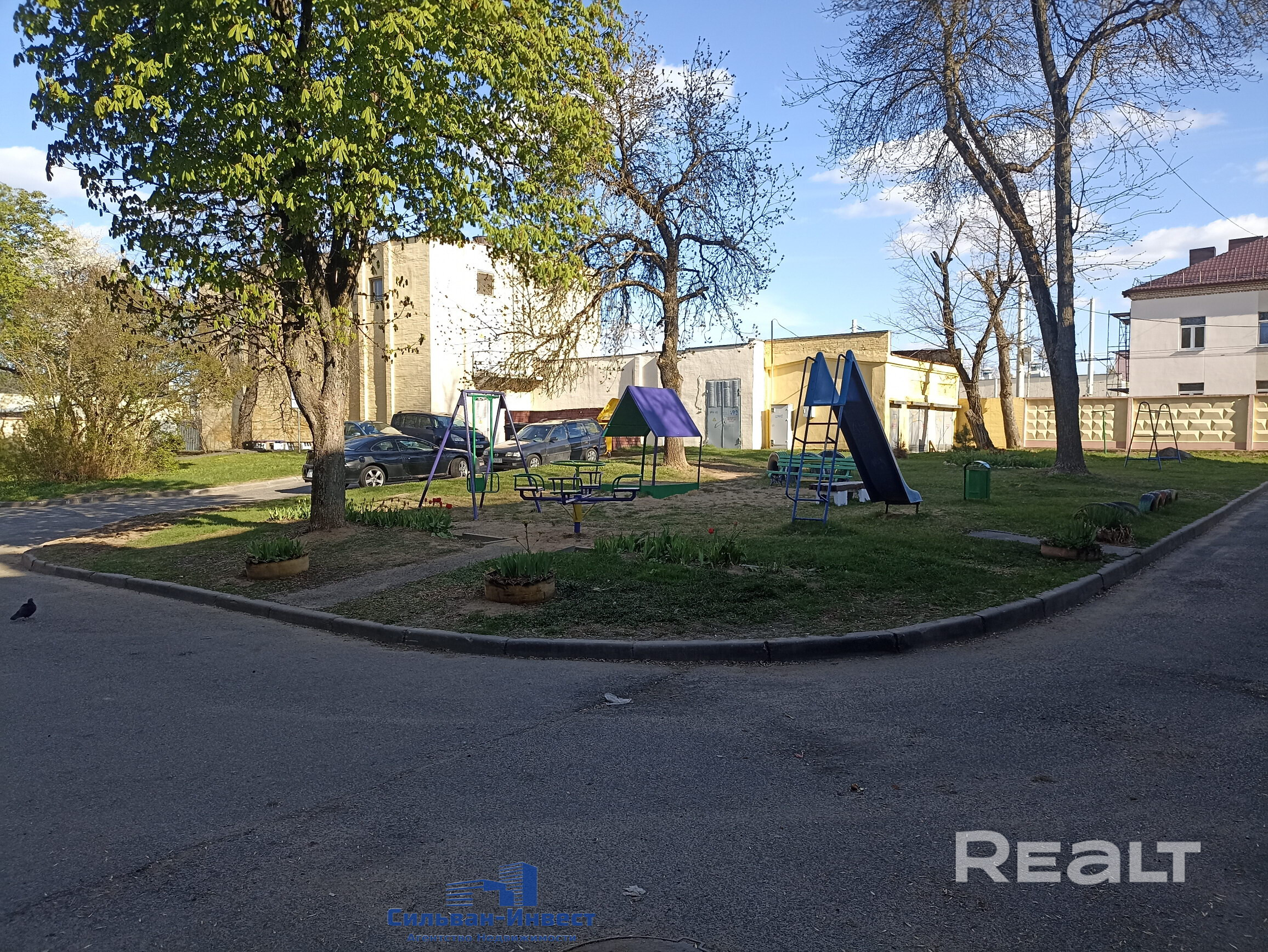 Продажа готовой к проживанию квартиры в доме сталинской постройки, ул. Пинская, д.16. - Mehr