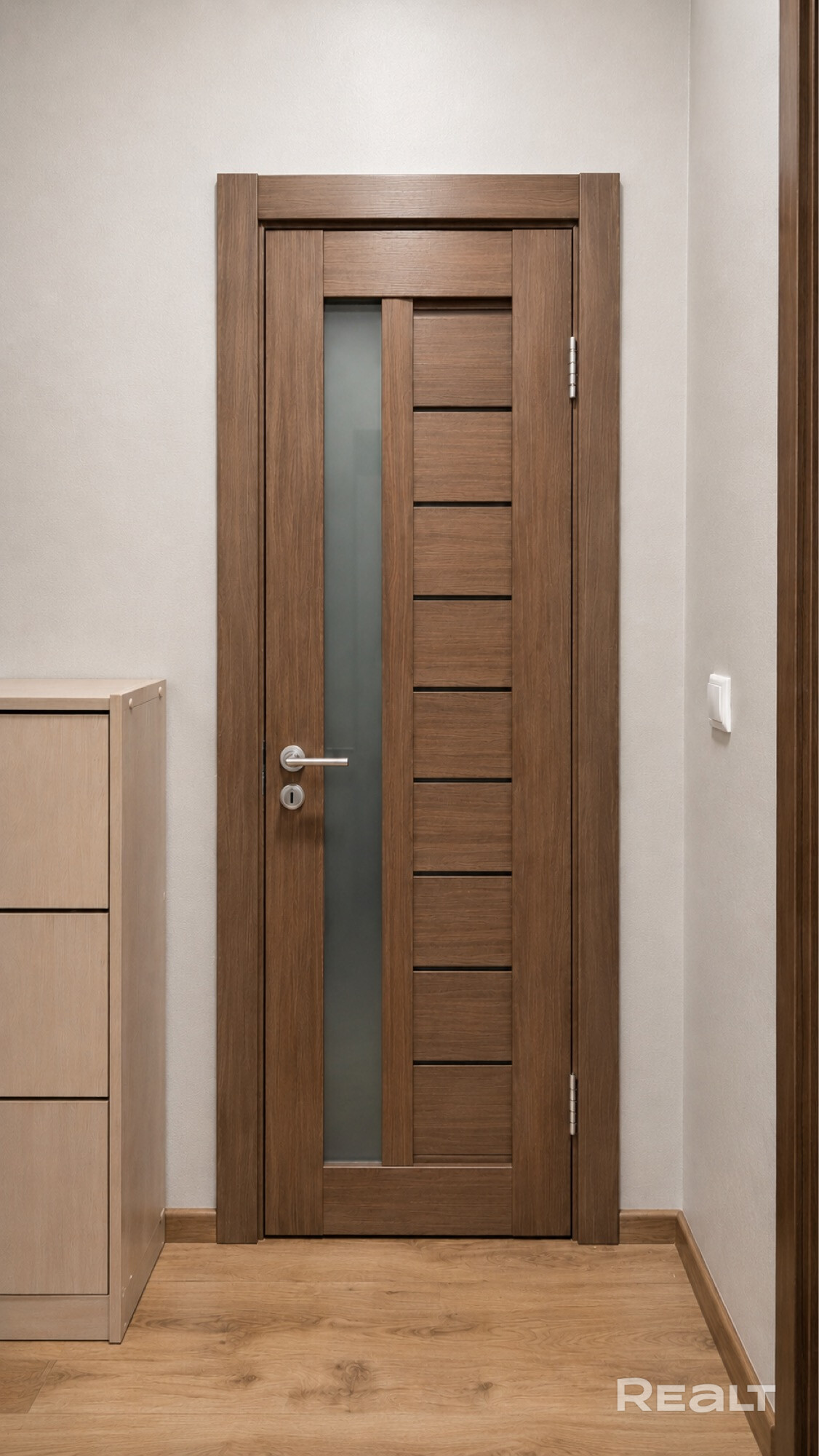 Продаётся светлая 2-комнатная квартира в центре Минска — ул. Платонова, 17. • 44,1 м² • 3/4 этаж • кирпичный дом • балкон • солнечная, тёплая сторона • аккуратный ремонт • мебель и техника остаются Рядом парк Горького, метро «Площадь Победы» и «Якуба Коласа», школы, сады, магазины и транспорт. Отличный вариант как для жизни, так и для сдачи в аренду. Сейчас проживают аккуратные арендаторы. Один собственник, чистая продажа. Агентствам не беспокоить - Ansicht 4