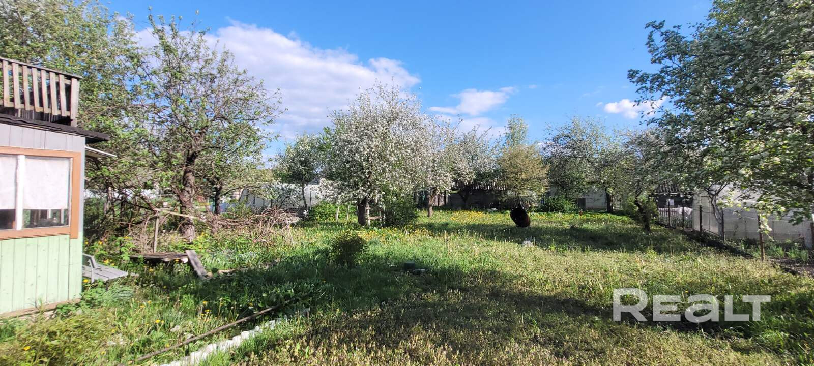 В продаже садовый домик в садовом товариществе «Мичуринец и К» в 4 км от г. Жодино. - Mehr