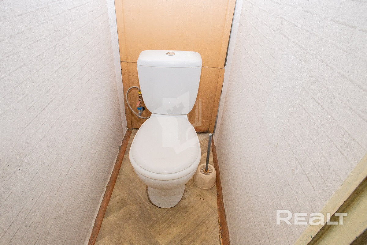 Продажа комнаты в 3-квартире в благоустроенном районе Сухарево - Więcej