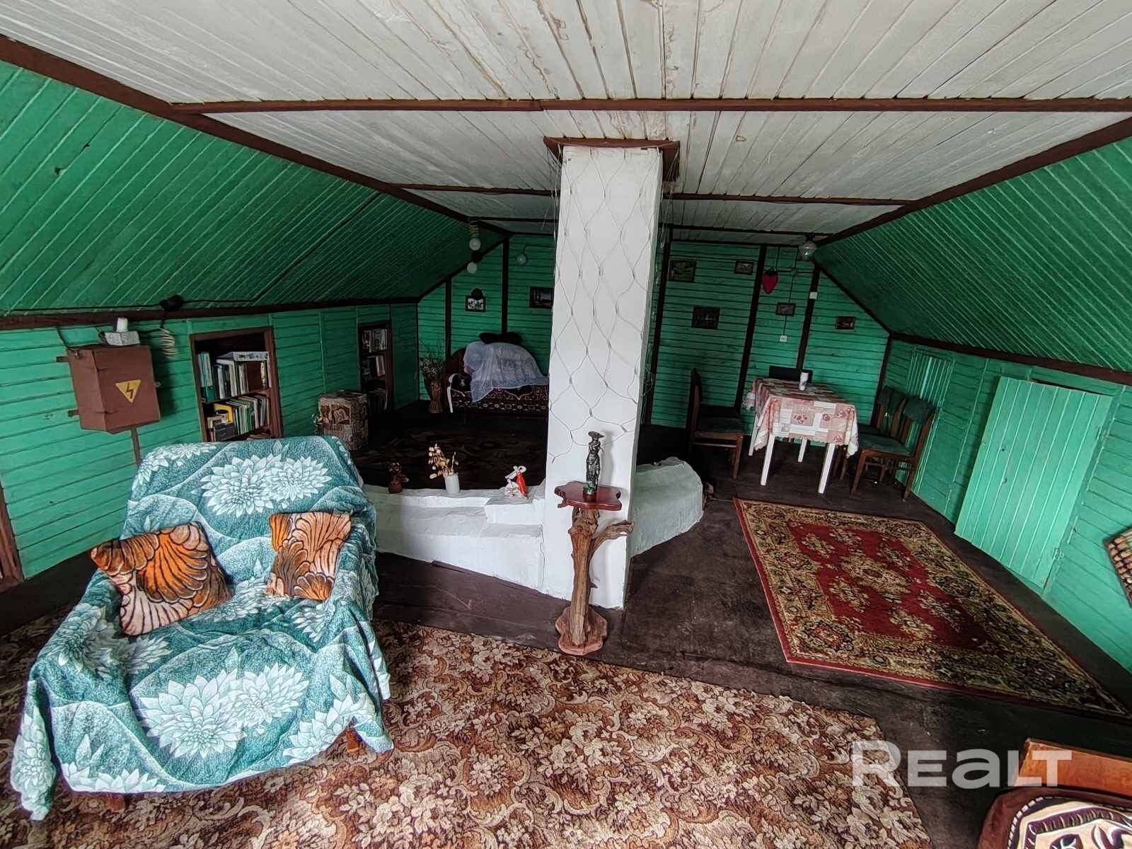 квартира в доме .мансарда с мебелью и библиотекой .баня рабочая.качели .плодовые деревья и кустарники . - Ansicht 3