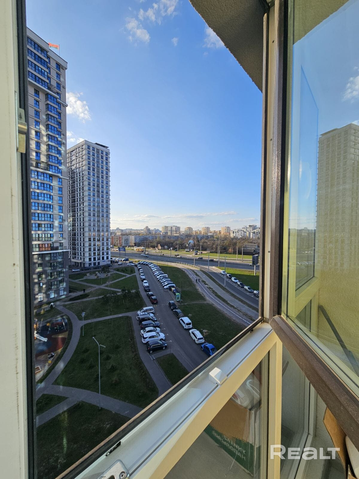 Продается квартира Минске мире с отдельной спальней с встроенным шкафом и кухней со всей новой техникой,продажа от собственника никто не жил.Показ по договоренности. - Ansicht 4