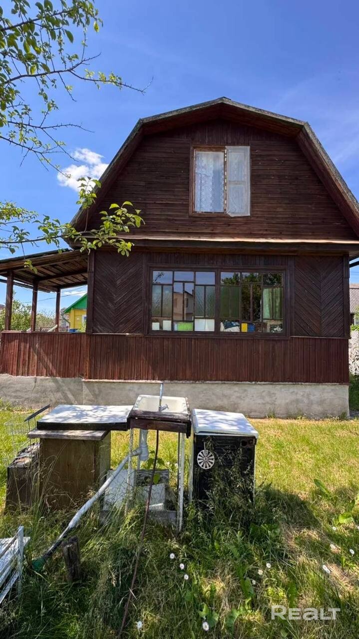 Продаётся дача в садовом товариществе ,,Озёрное".Более ТОЧНЫЕ размеры участка уточняйте!!! На территории находится гостевой дом. За более подробной информацией звонить по телефону Олег. - Aanzicht 4