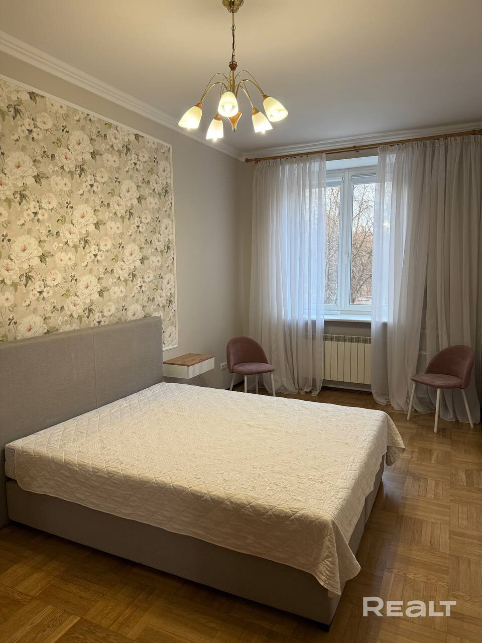 Просторная квартира в Сталинке. Высокие потолки. Центр горда. Свежий ремонт в квартире. Дом после капитального ремонта. Шлагбаум, парковочные места. 3 раздельные комнаты. - Ansicht 6
