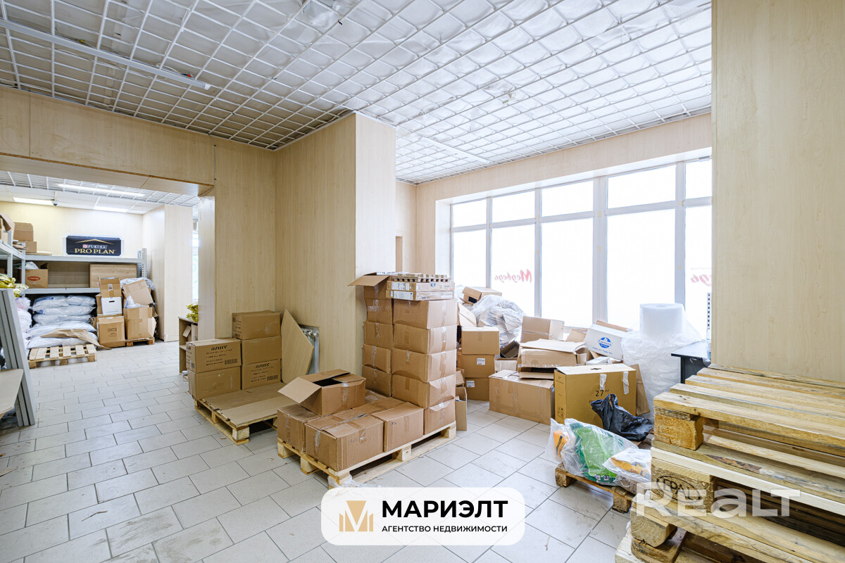 Продажа торгового помещения (244,1 кв.м.) рядом с ТД Ждановичи/мкр-н Лебяжий - Więcej