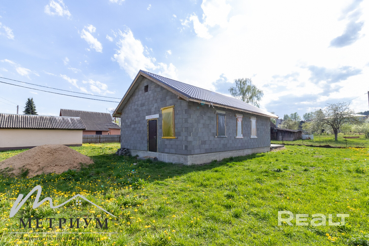 Продается дом в 7 км от Минска, аг. Ратомка, ул. Советская - Widok 3