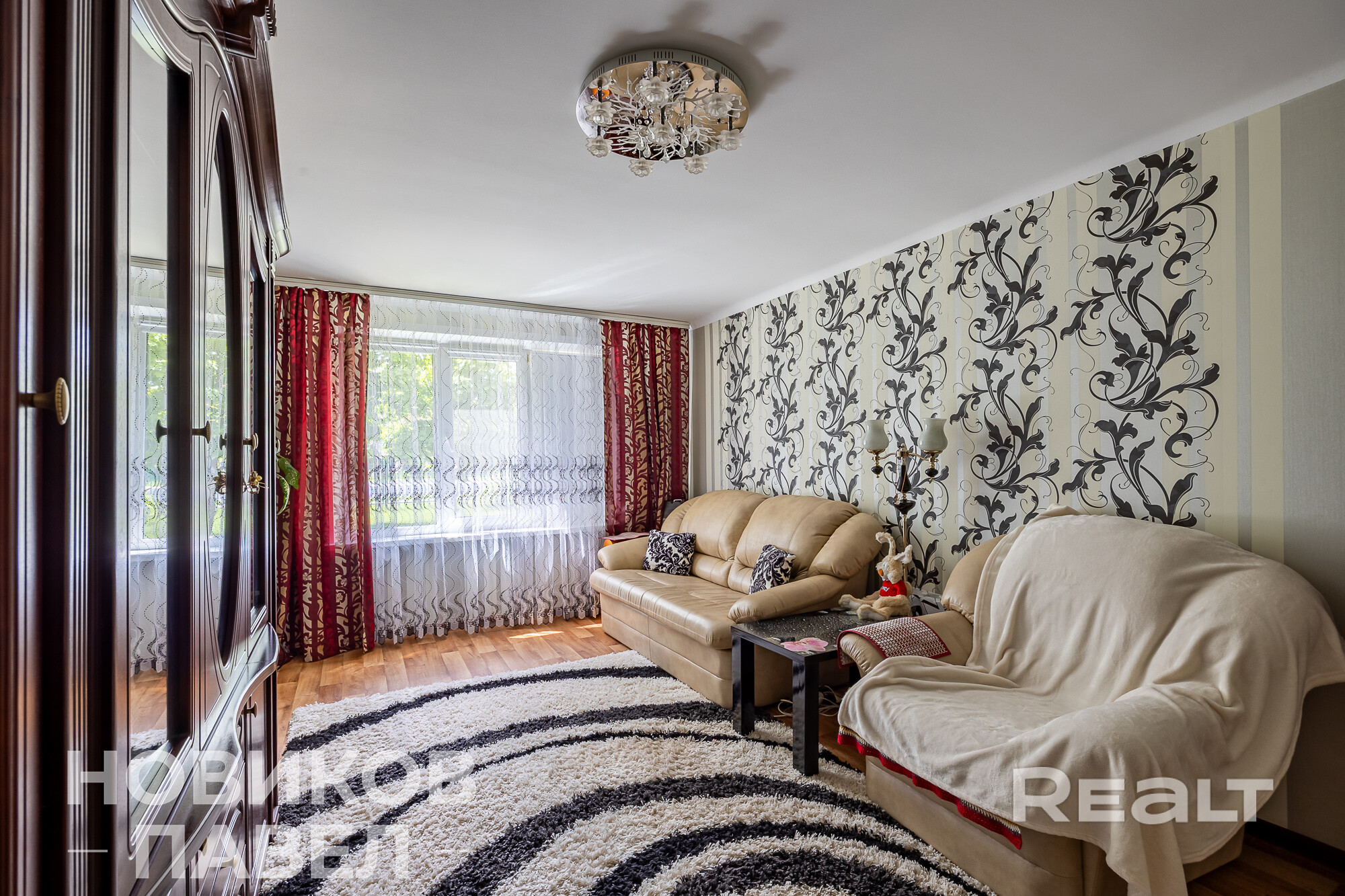 Самое время купить квартиру на ул. Барамзиной, 6 - Więcej