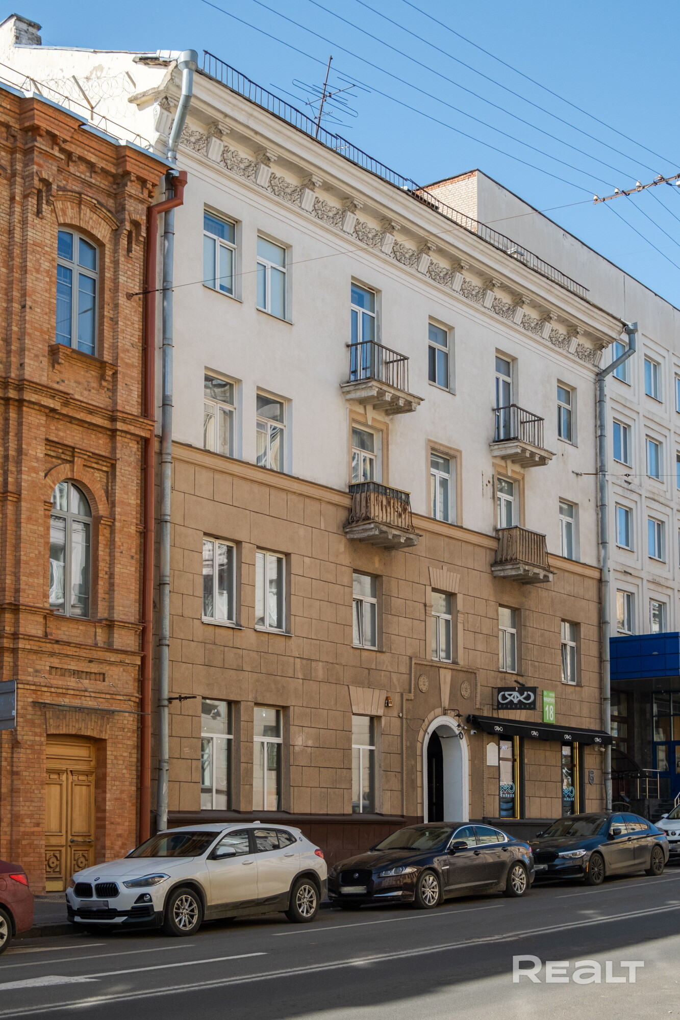  95.6 м2