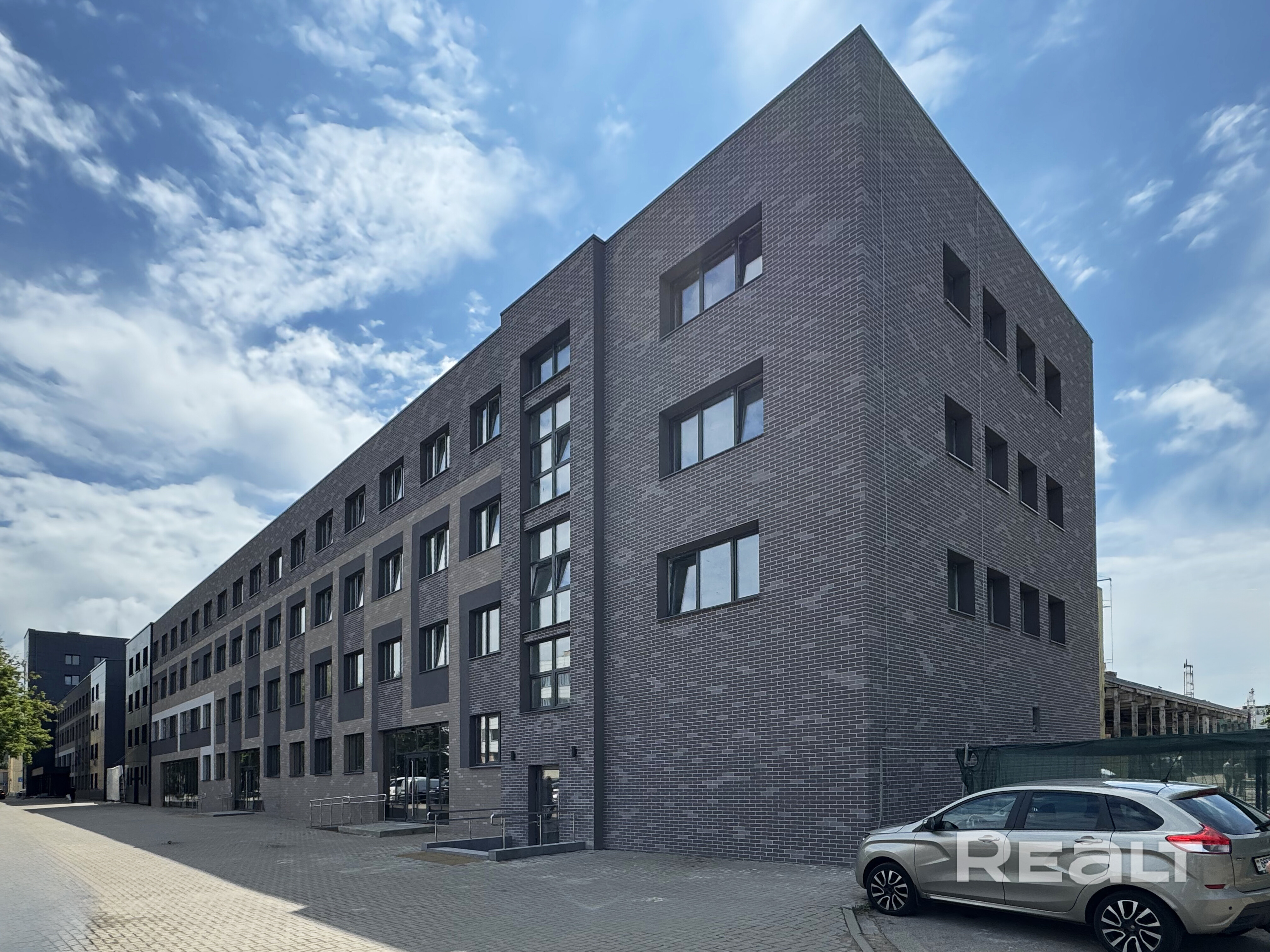 Сдаются офисы от 35,1 м2 в БЦ "IT max" в самом центре, ст.м. Якуба Коласа - Vista 6