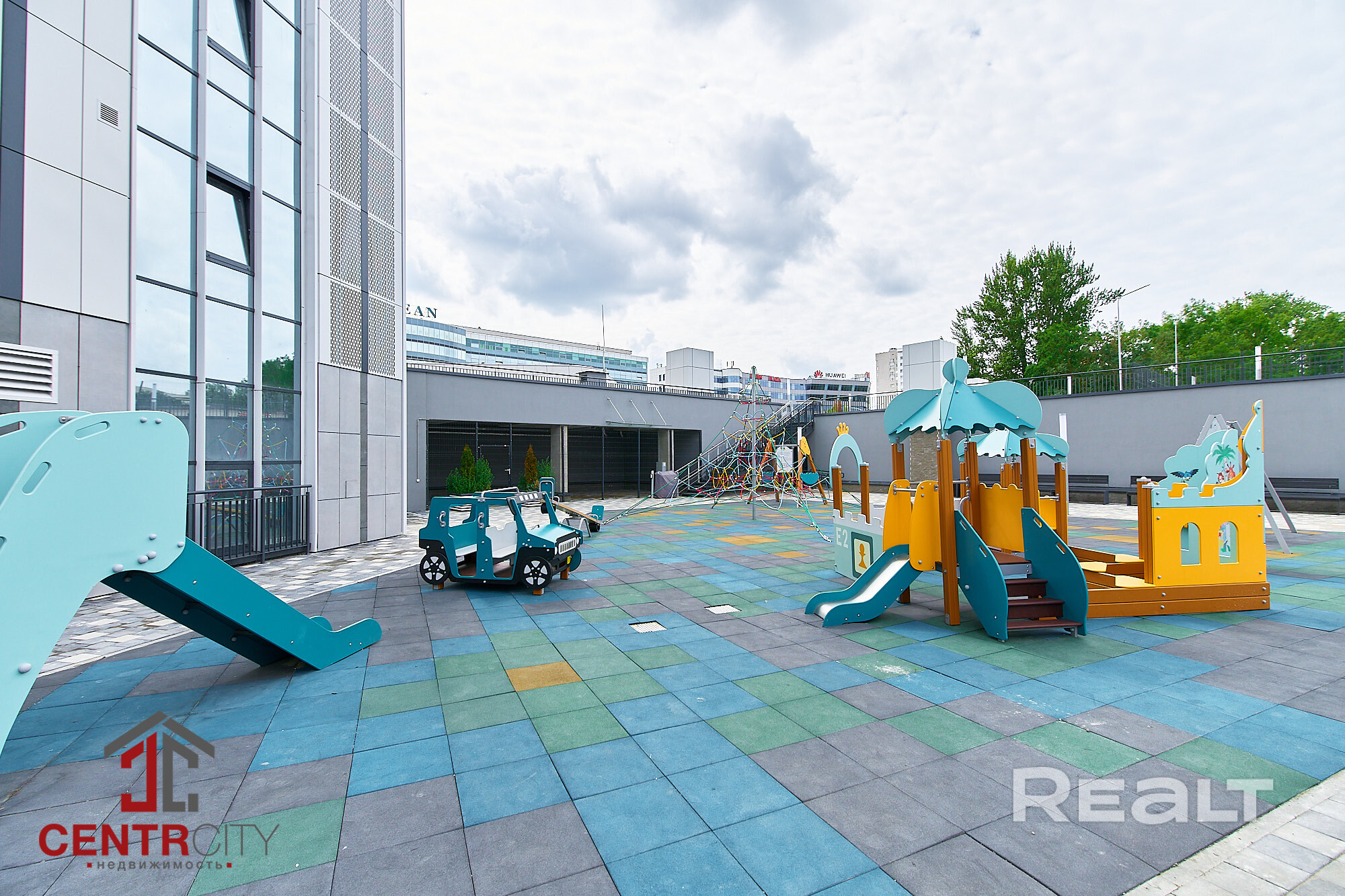 Эксклюзивное предложение! Просторная квартира 98,4 м² в премиум-доме MOD HOUSE в центре Минска. пр-т Дзержинского 12 MOD HOUSE — это не просто дом, а архитектурная доминанта столицы, объединяющая стиль, технологии и комфорт. - Widok 4