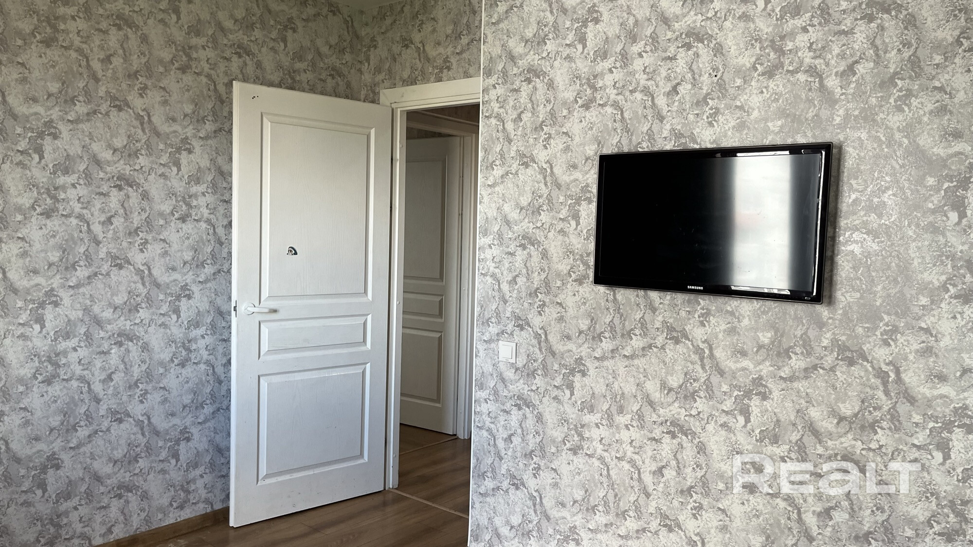 Продажа 2комнатной  квартиры в Сухарево.Шикарный вид из окна – pohled 6