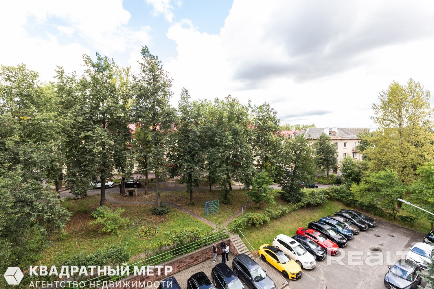 Продается просторная 1-комнатная квартира в тихом центре Минска возле метро. - Vista 6