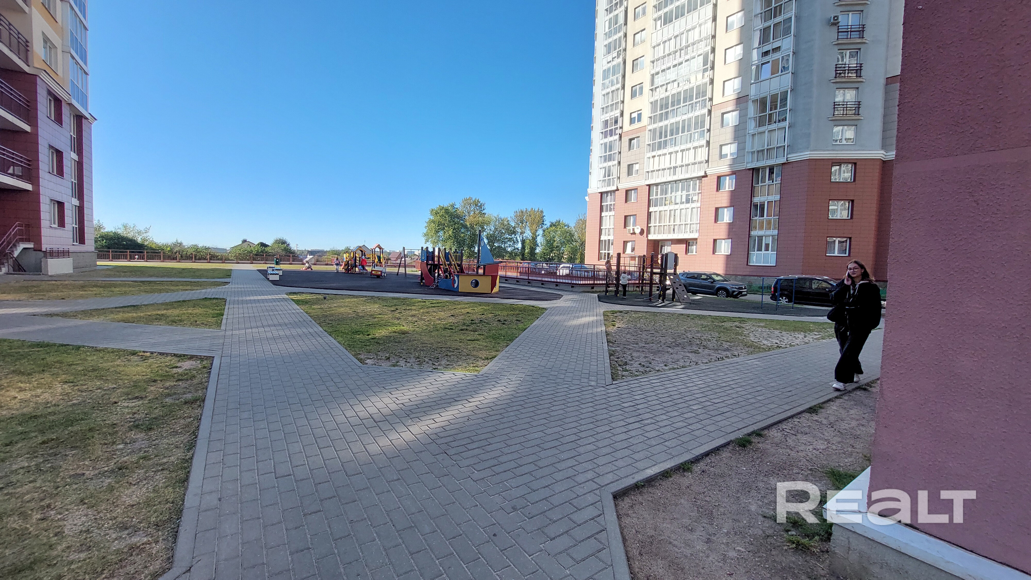 Трёхкомнатная квартира в центре Минска. Чистая продажа или обмен на 2х комнатную с доплатой. – pohled 4