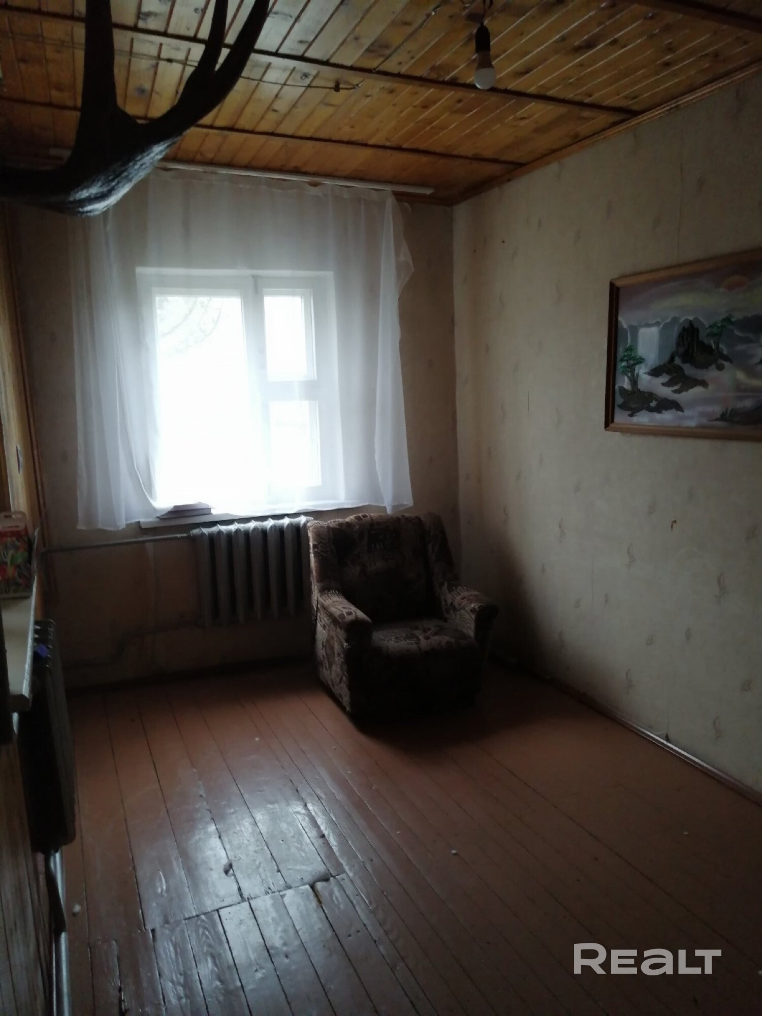 Продается дом в 1 км от г.Смолевичи, со всеми коммуникациями, свет, вода, газ все в доме, живописное место, рядом лес, недалеко озеро, есть второй мансардный этаж, гараж по всему периметру дома, возможен обмен на квартиру, АГЕНТСТВАМ НЕ ЗВОНИТЬ И НЕ ПИСАТЬ!!! Возможен торг, дом большой, участок ровный, рядом лес, хорошее предложение по адекватной цене - Więcej