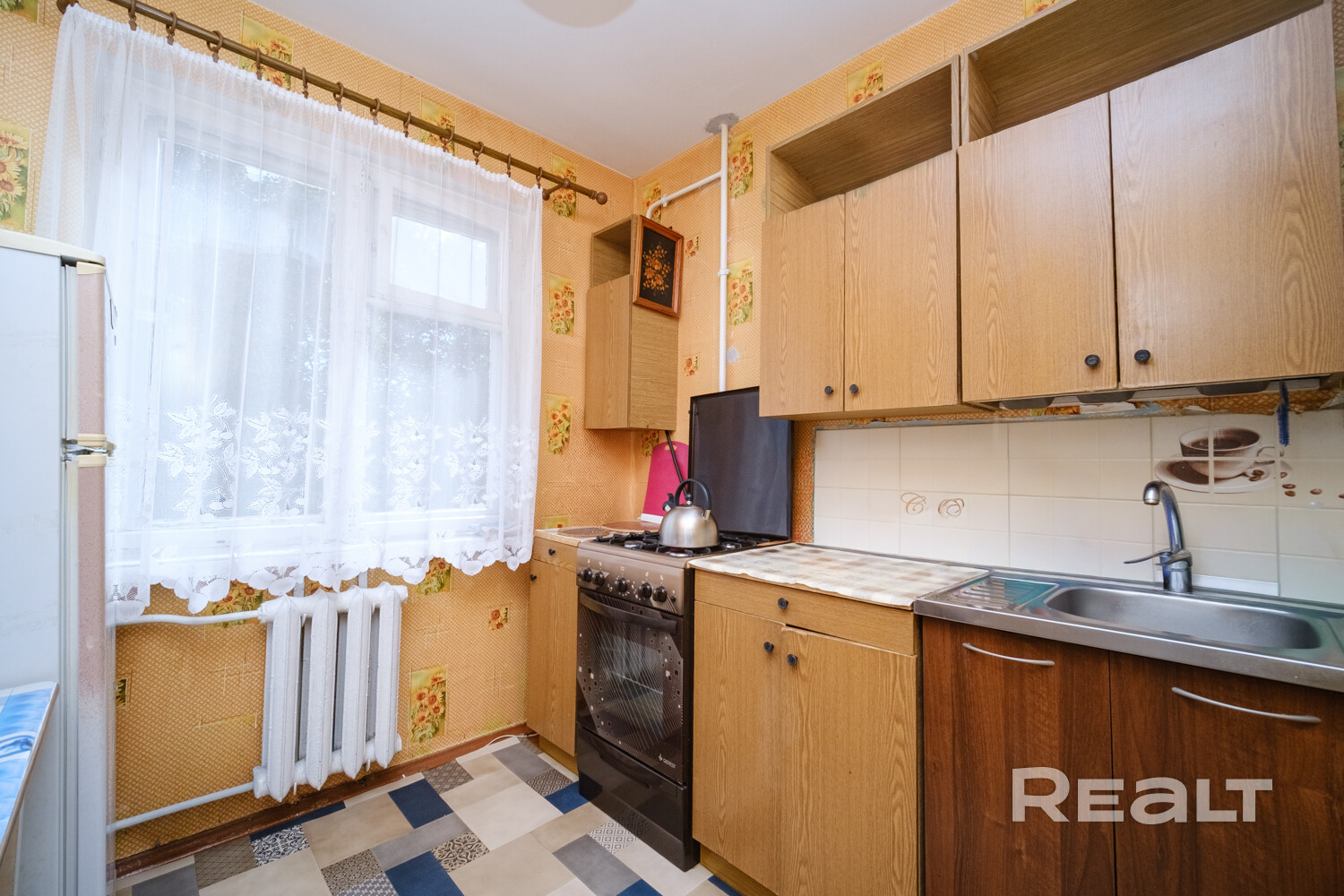 Продается  1 комнатная квартира возле метро «Парк Челюскинцев» по адресу: ул. Кнорина 8Б - Mehr