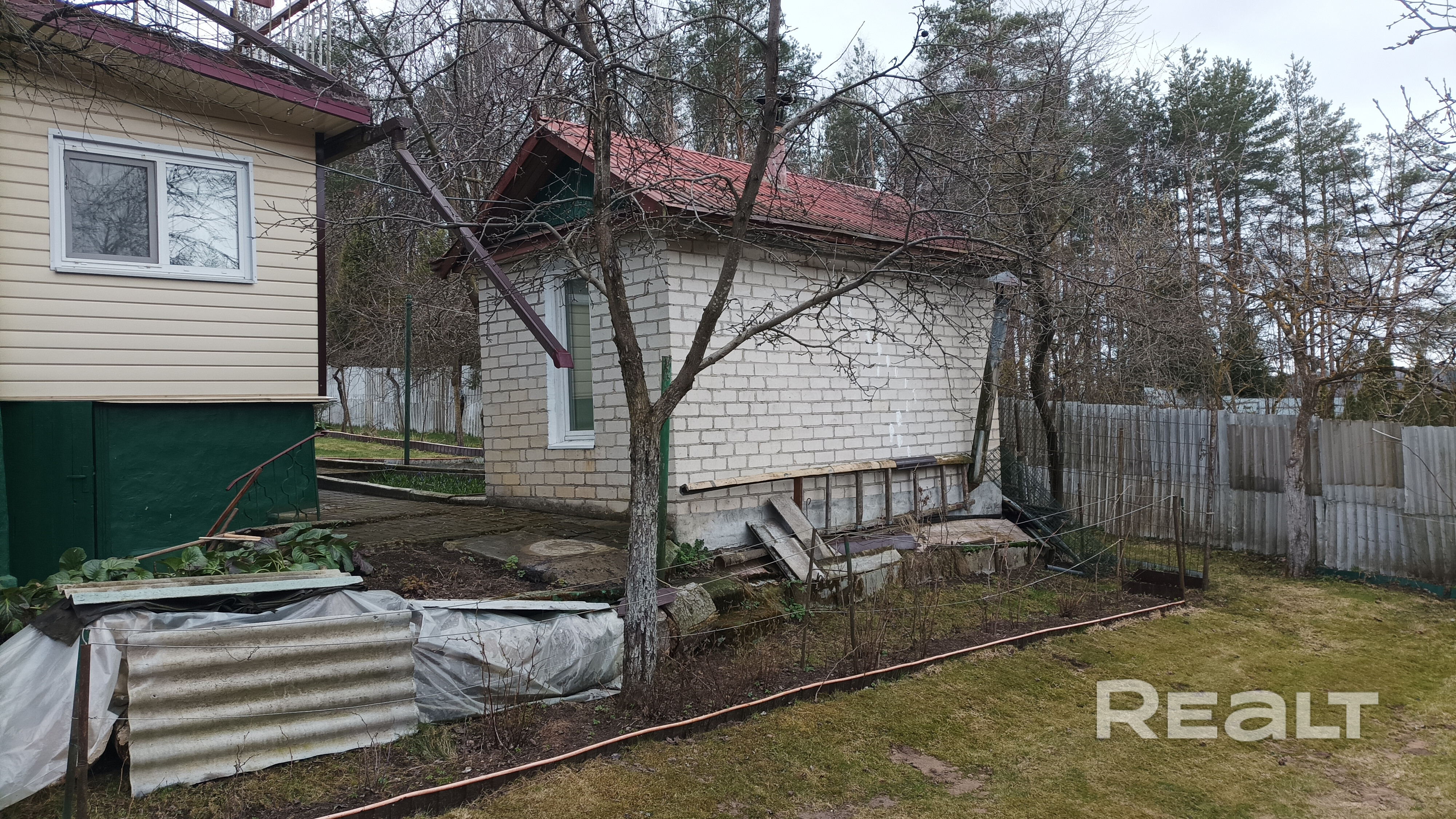 Продается дача в дачном товариществе с отдельным заездом и большим участком. Дзержинский район, в Брестском направлении в 45 км от МКАД и 9 км от Дзержинска. Участок 9-10 соток. Полная реконструкция в 1986 году и 2017. - Bild 6