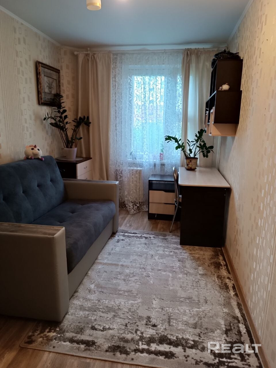 Продам уютную квартиру в Лошице Рядом два садика, школа, несколько гипермаркетов В двух остановках лошицкий парк Также в двух остановках метро Слуцкий гостинец Под балконом есть подвальное помещение - Ansicht 4