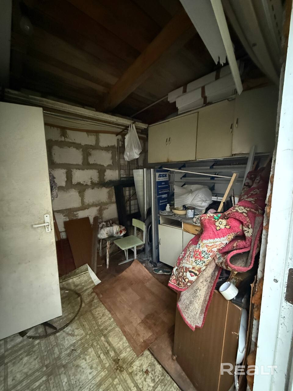 Продаётся дача, хорошее расположение, рядом лес и река, добрые соседи. Деревянный дом, кирпичная печь. Туалет и душевая оборудованы, вкопан септик. Интересует только продажа. - Ansicht 4