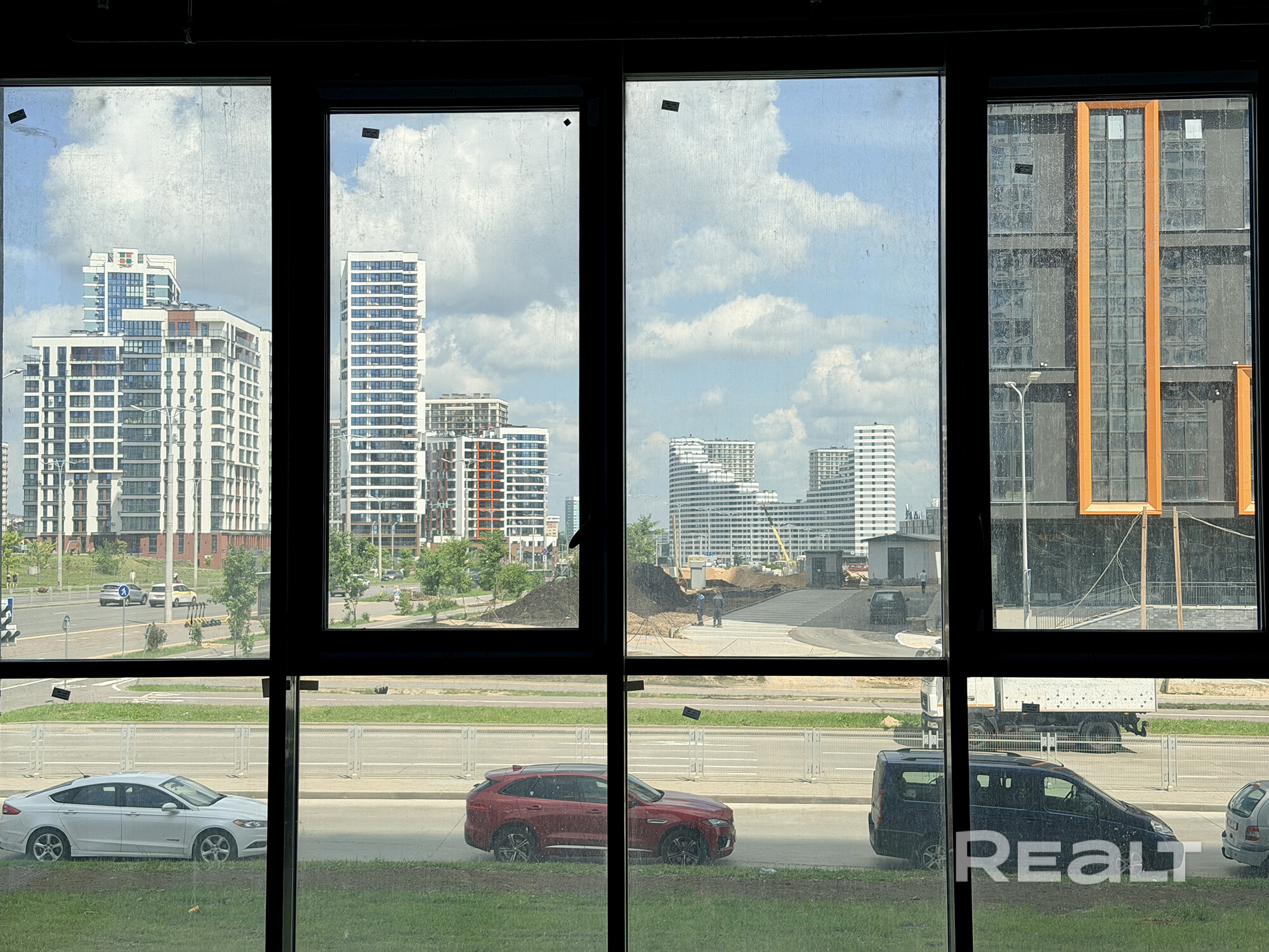 Торговое помещение 62.8 м² в МФК «Мирский Замок» — на перекрестке пр. Мира и Савицкого – pohled 6