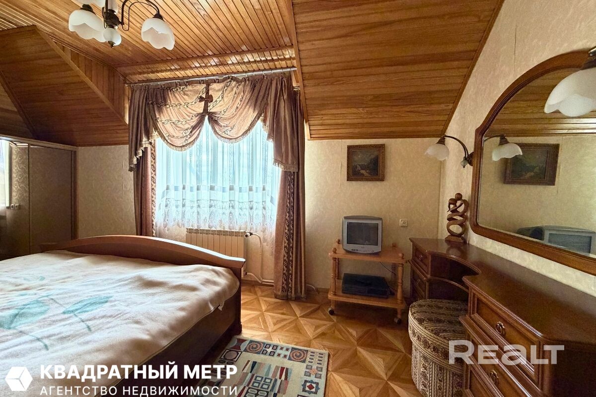 Продаётся дом с баней, летней кухней и бассейном возле реки Птичь в 24 км от МКАД. - изображение №14