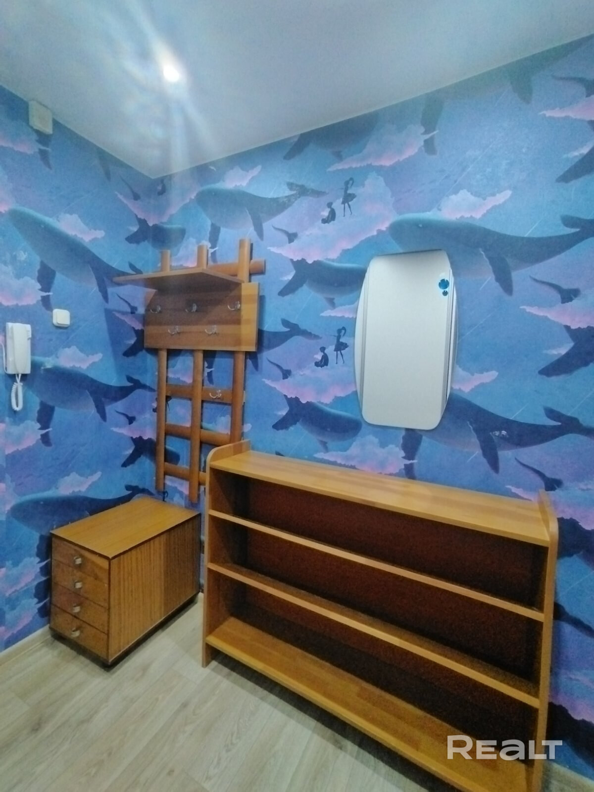 Продам 1-комнатную квартиру в микрорайоне малиновка. 5 минут ходьбы до ст.м. Малиновка, через дорогу круглосуточный супермаркет Простор. Удобный 2 этаж из 9, много парковочных мест во дворе доме. Хорошие соседи. Вся мебель остаётся. Входная металлическая дверь. Собственник Олимпиада. - Widok 4